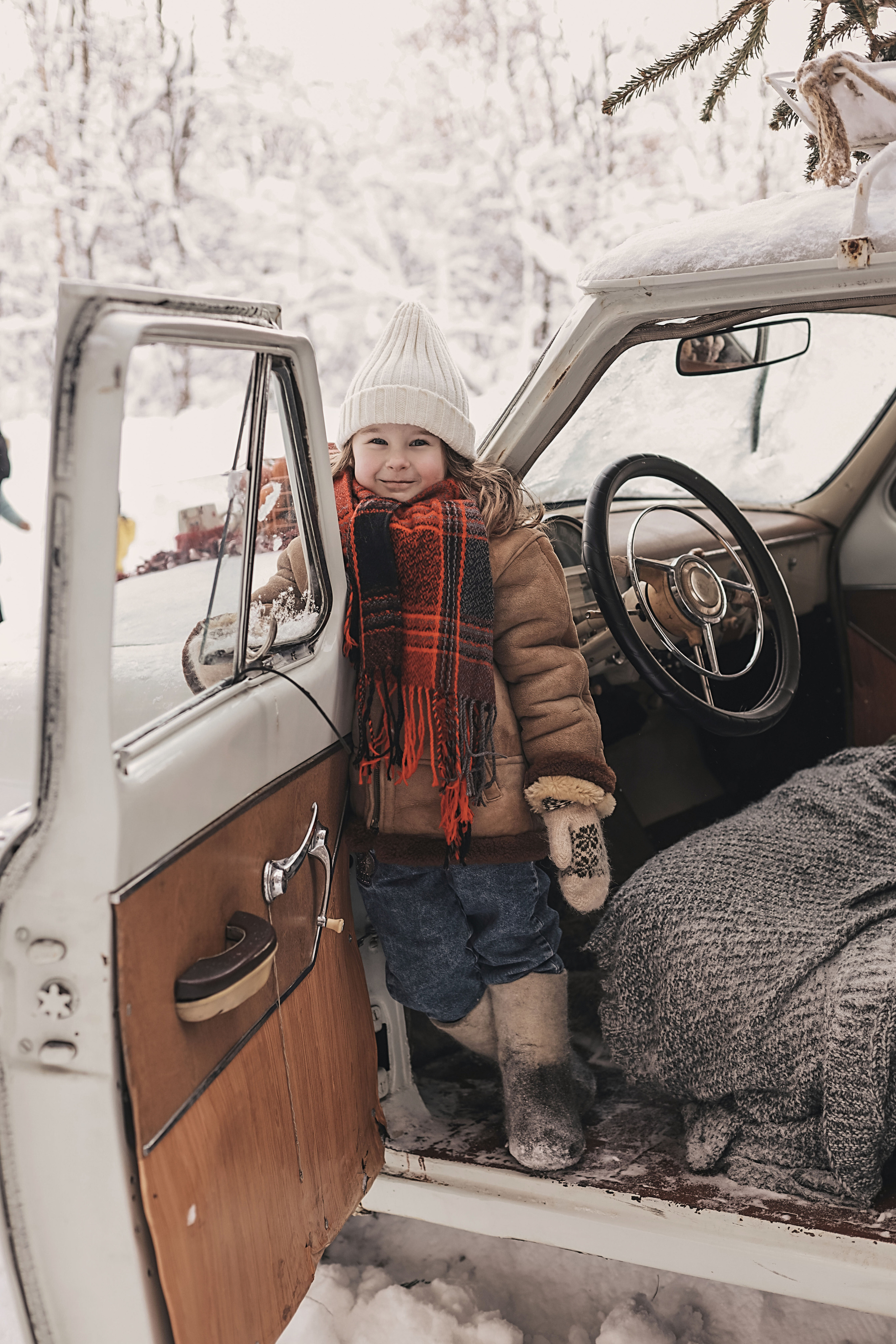 Фотосессия с ретро машиной. Иванова Ирина Свадебный и семейный фотограф г. Уфа