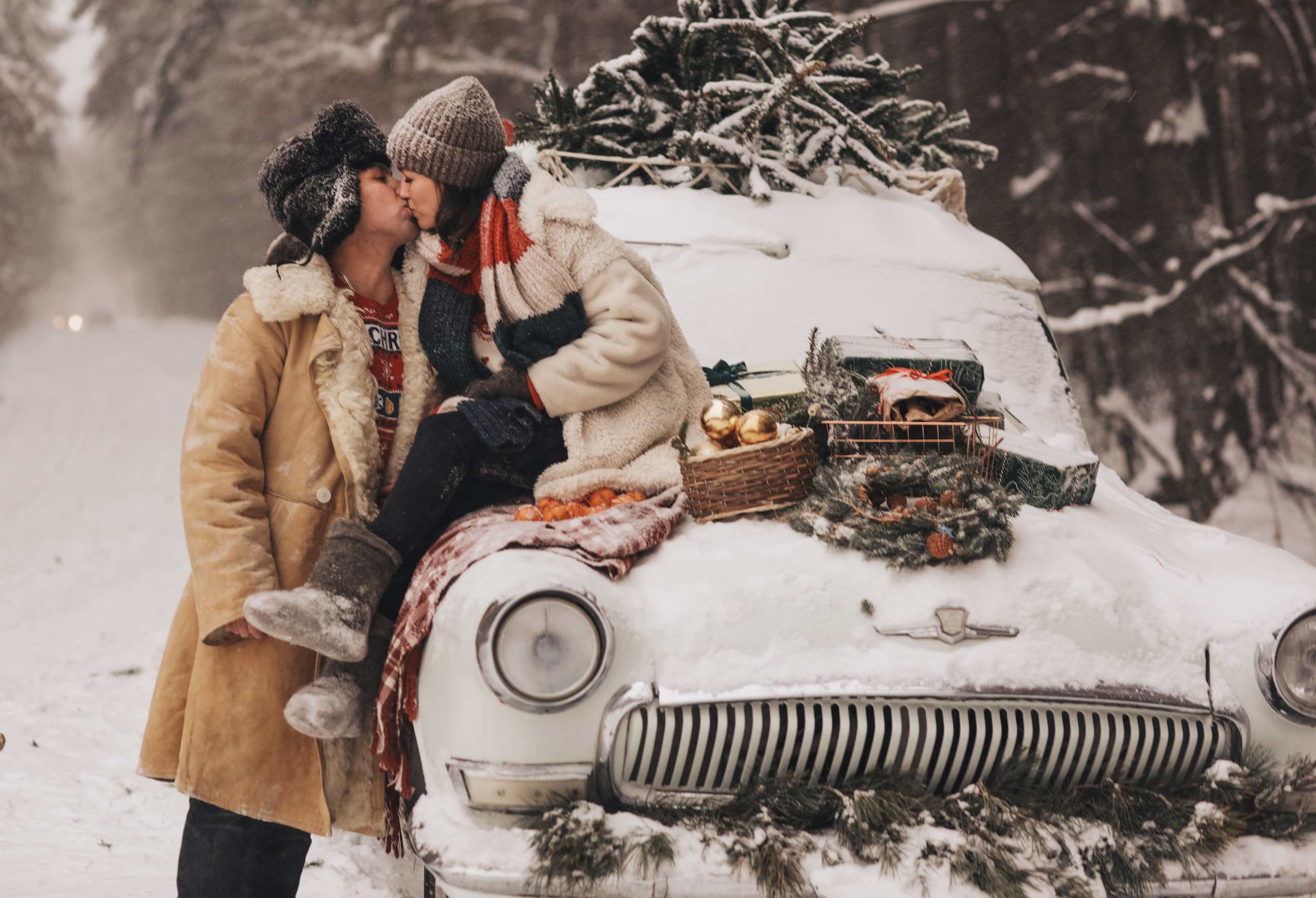 Уличная фотосессия с ретро машиной. Иванова Ирина Свадебный и семейный фотограф г. Уфа