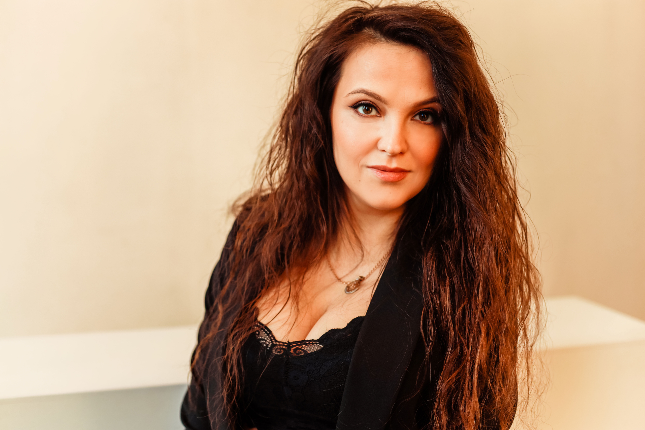 Фотосессия в студии Монохром. Съемка в ожидании малыша. Иванова Ирина Свадебный и семейный фотограф г. Уфа