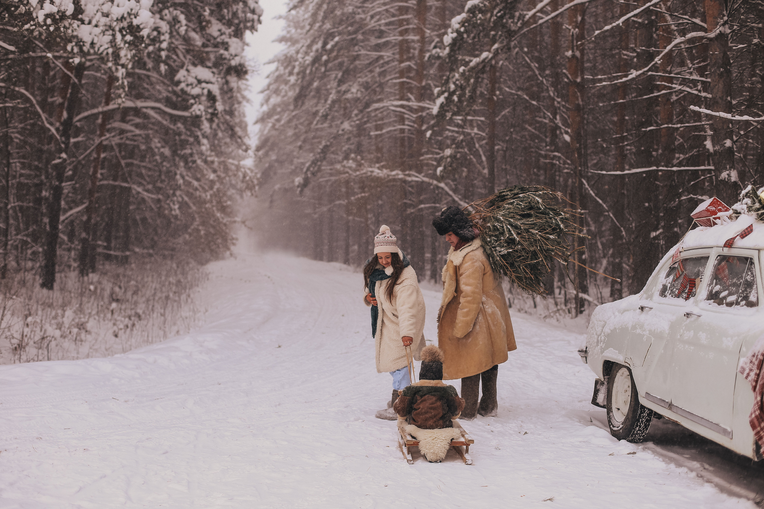 Фотосессия с ретро машиной. Иванова Ирина Свадебный и семейный фотограф г. Уфа