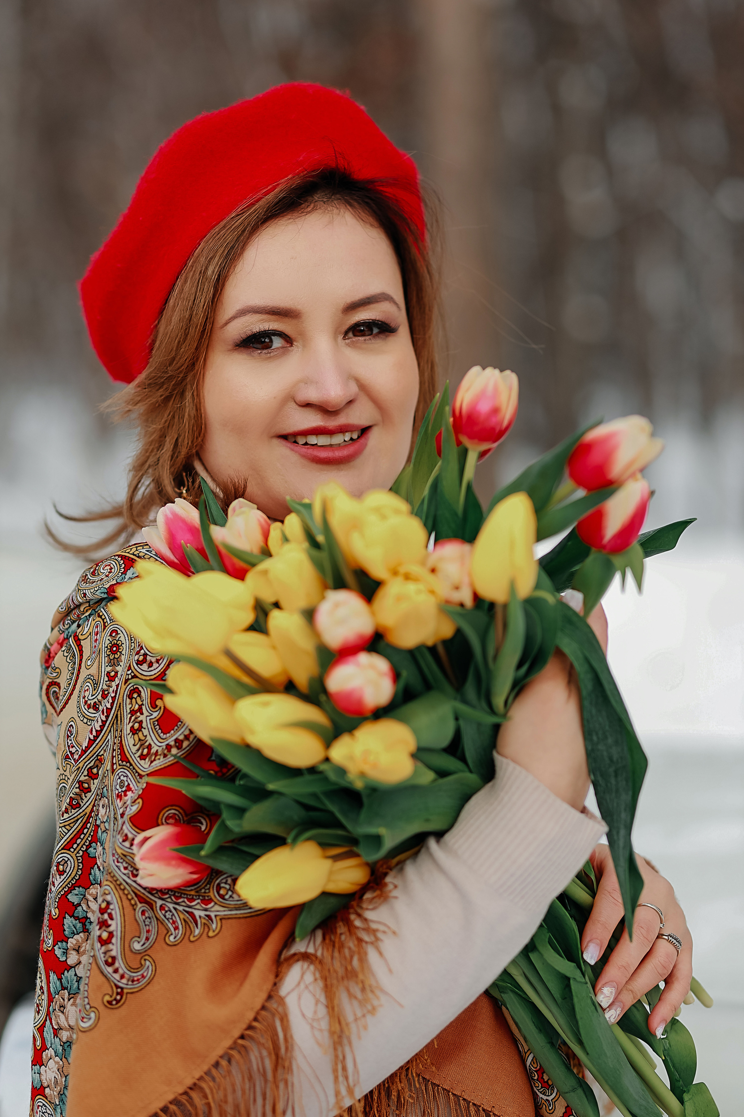 Фотосессия с цветами к 8 марту. Иванова Ирина Свадебный и семейный фотограф г. Уфа