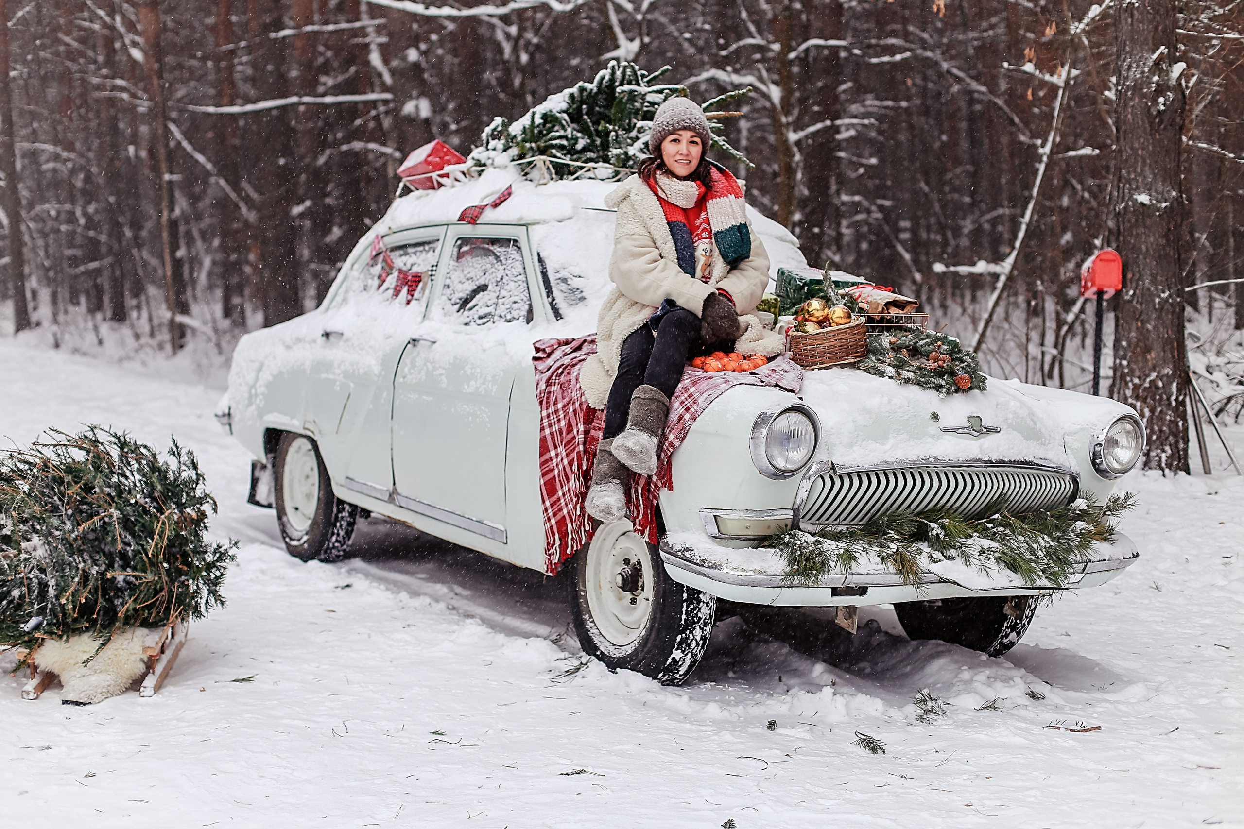 Уличная фотосессия с ретро машиной. Иванова Ирина Свадебный и семейный фотограф г. Уфа