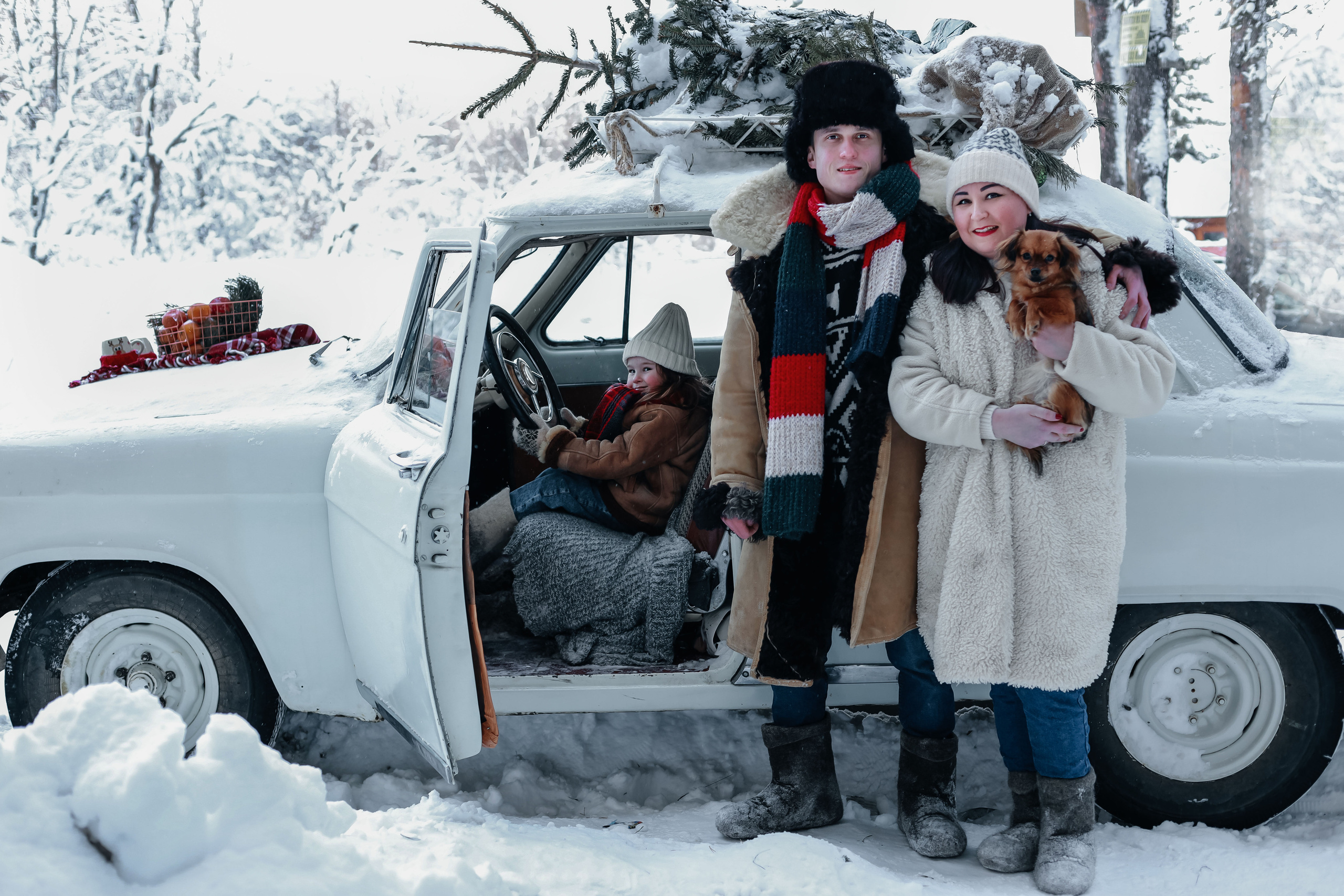 Фотосессия с ретро машиной. Иванова Ирина Свадебный и семейный фотограф г. Уфа