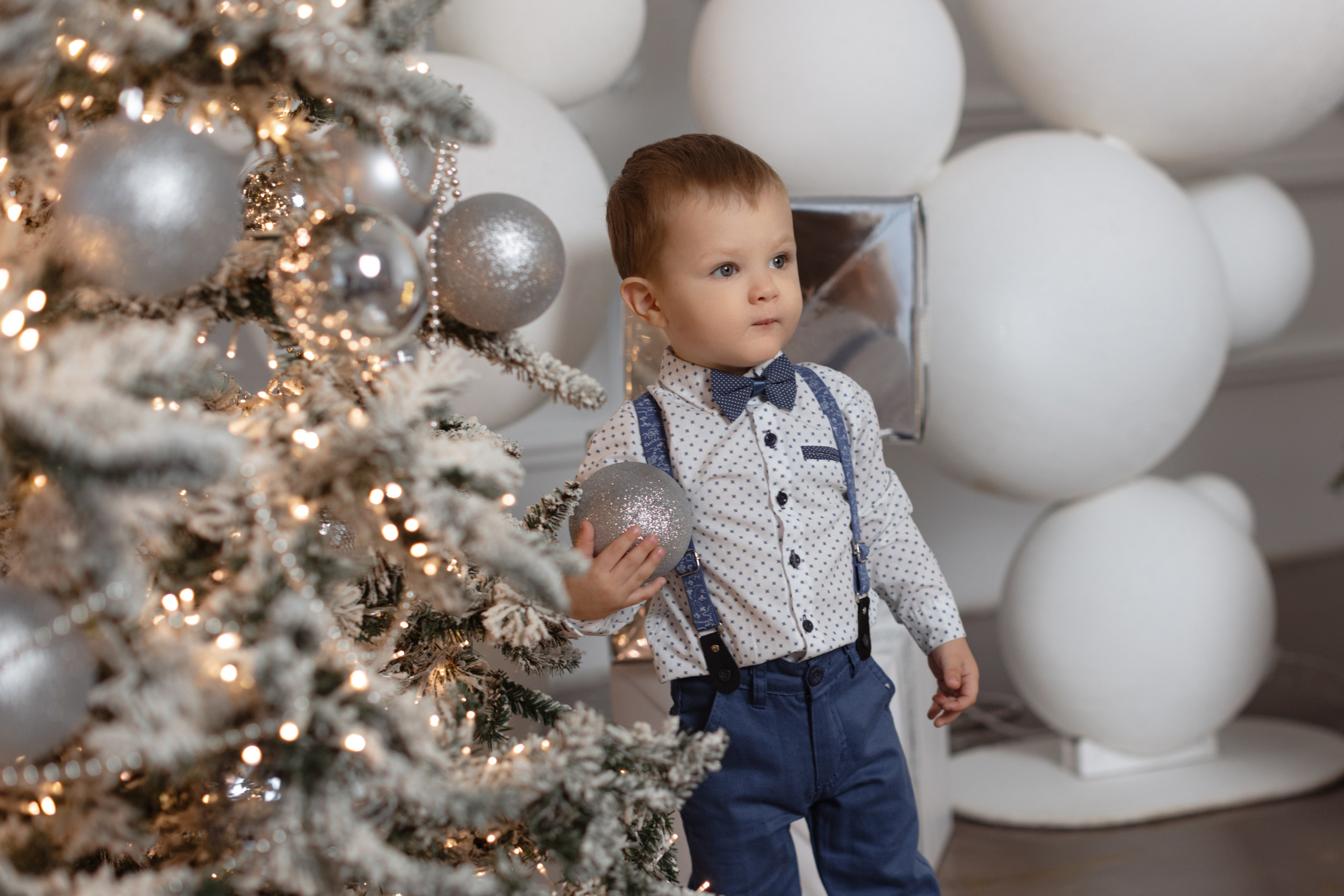 Новогодняя съемка в Мун (зал Классический). Фотограф беременности и новорожденных в Красноярске Вета Ланская