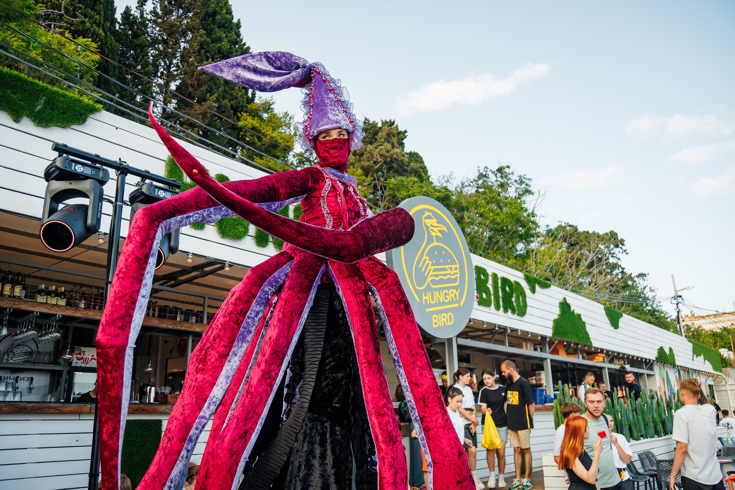 Открытие сезона в HUNGRY BIRD_Симеиз_Крым_14.06.2025. Аминов Руслан | Фотограф