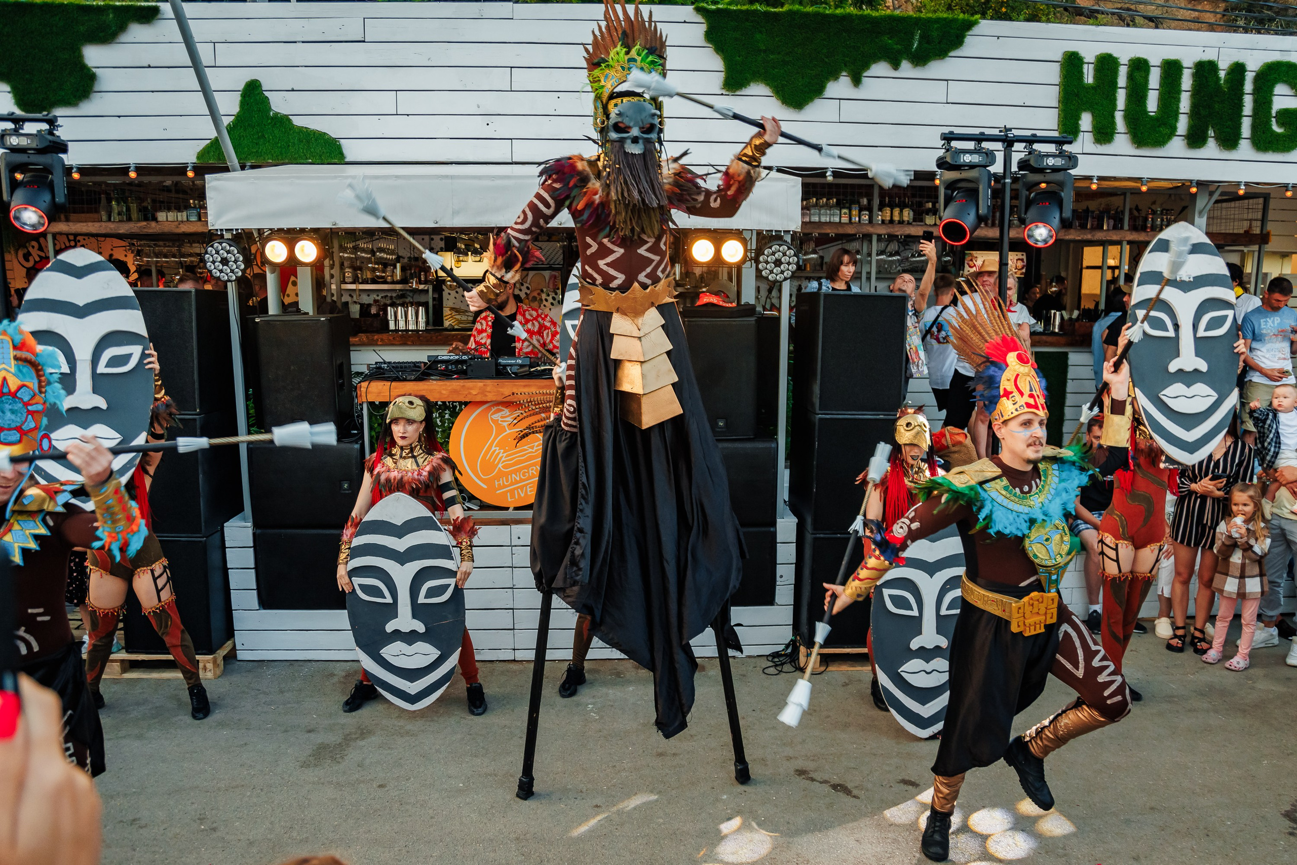 Открытие сезона в HUNGRY BIRD_Симеиз_Крым_14.06.2025. Аминов Руслан | Фотограф