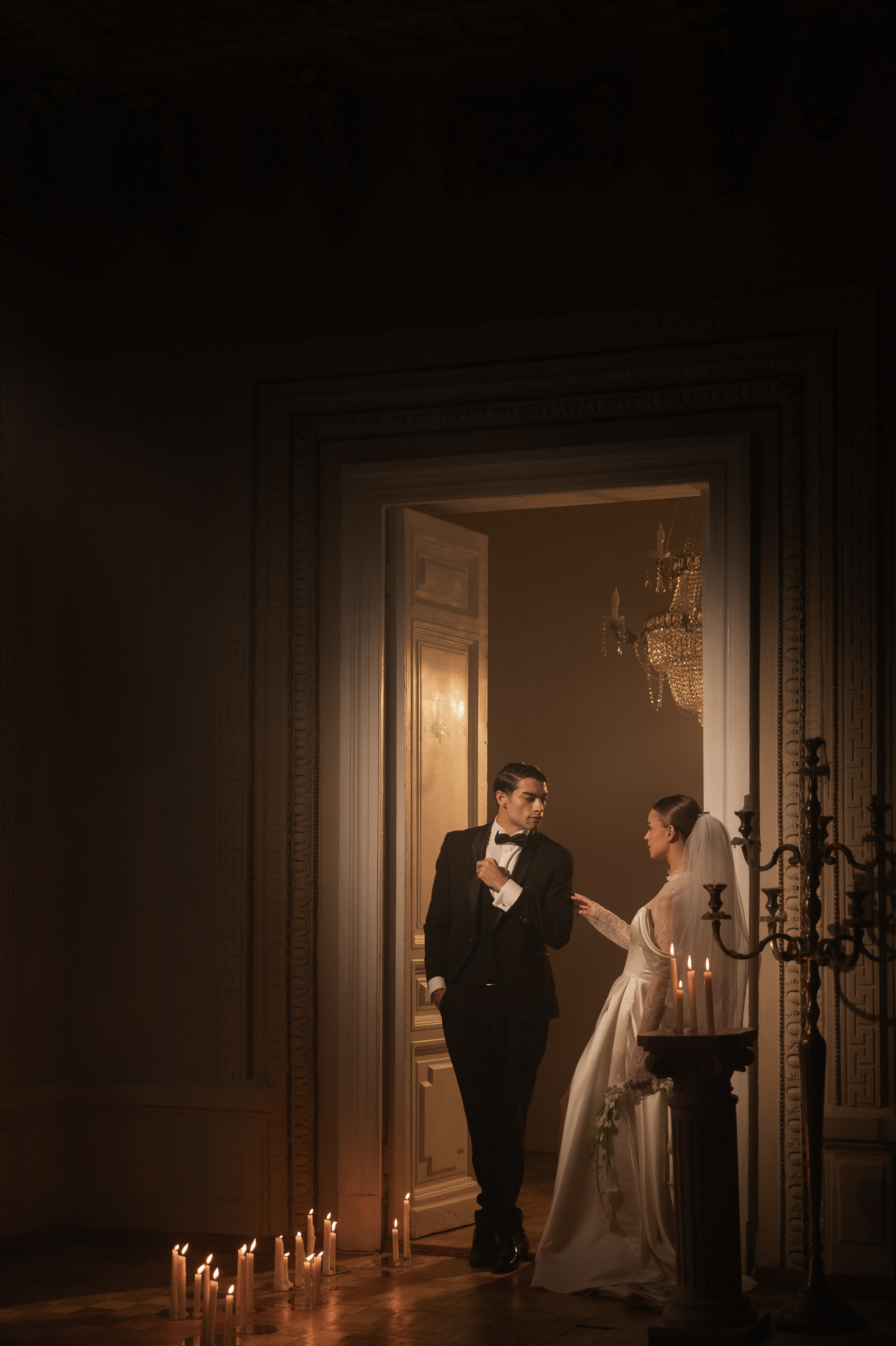 Камерный свадебный ужин при свечах в старинном особняке в фотостудии 21. Kult. Ярослава Ерина — свадебный фотограф в Москве