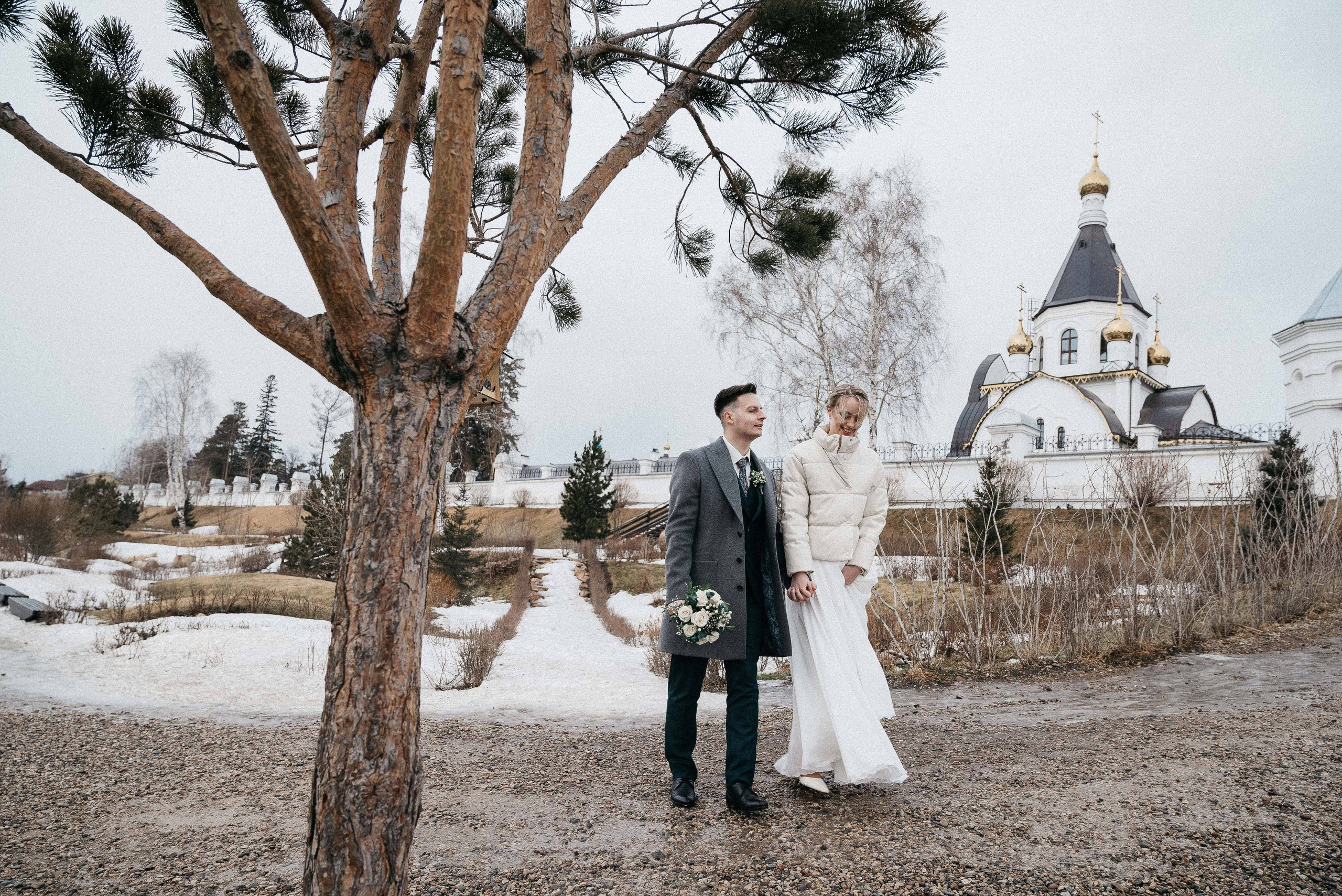 Артем и Галя. Тамара Власова