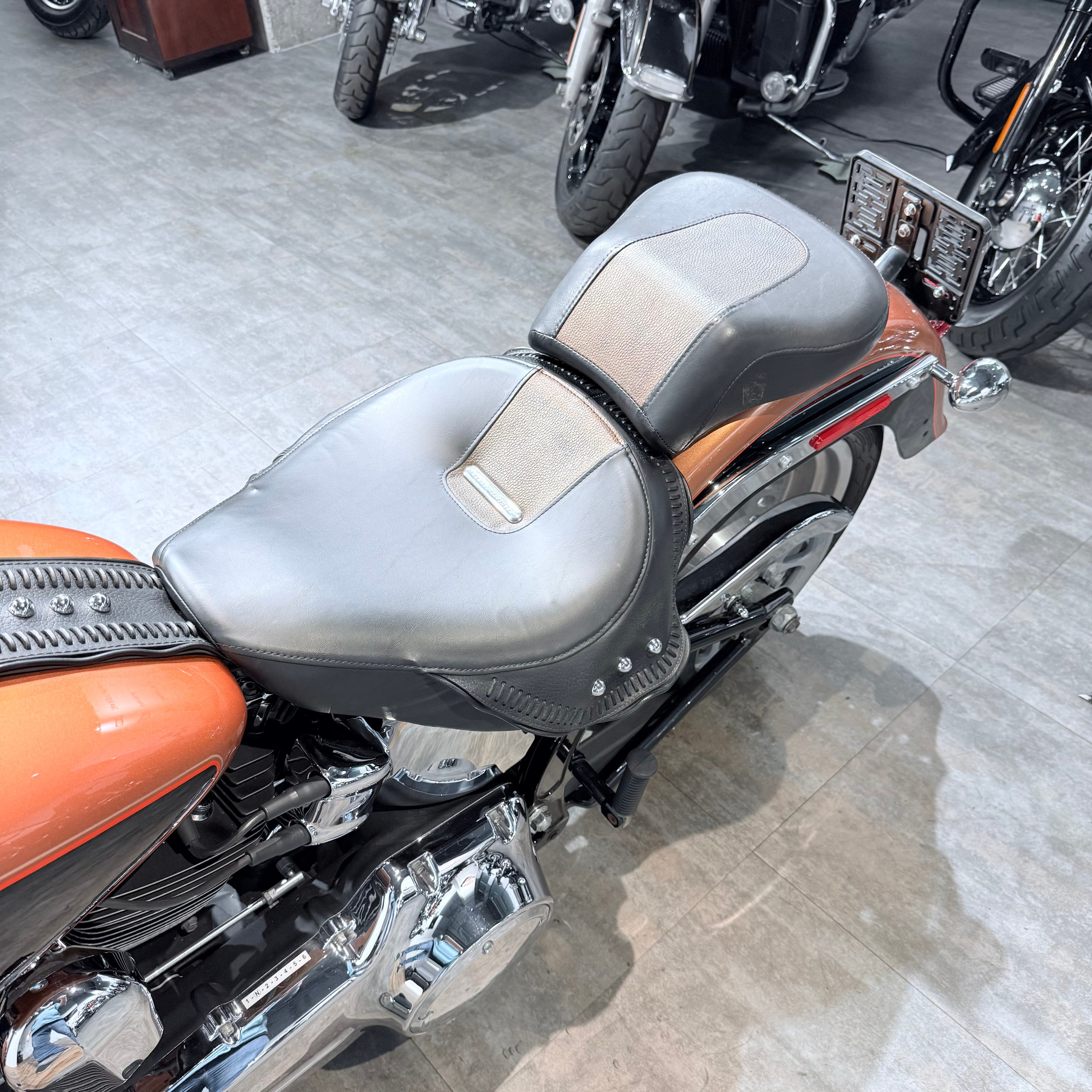 Купить Harley-Davidson 2008 Fat Boy 105 Yеаrs Аnnivеrsary (Softail/Dyna) — подробнее на сайте. Hello Davidson, Москва. Только хорошие мотоц