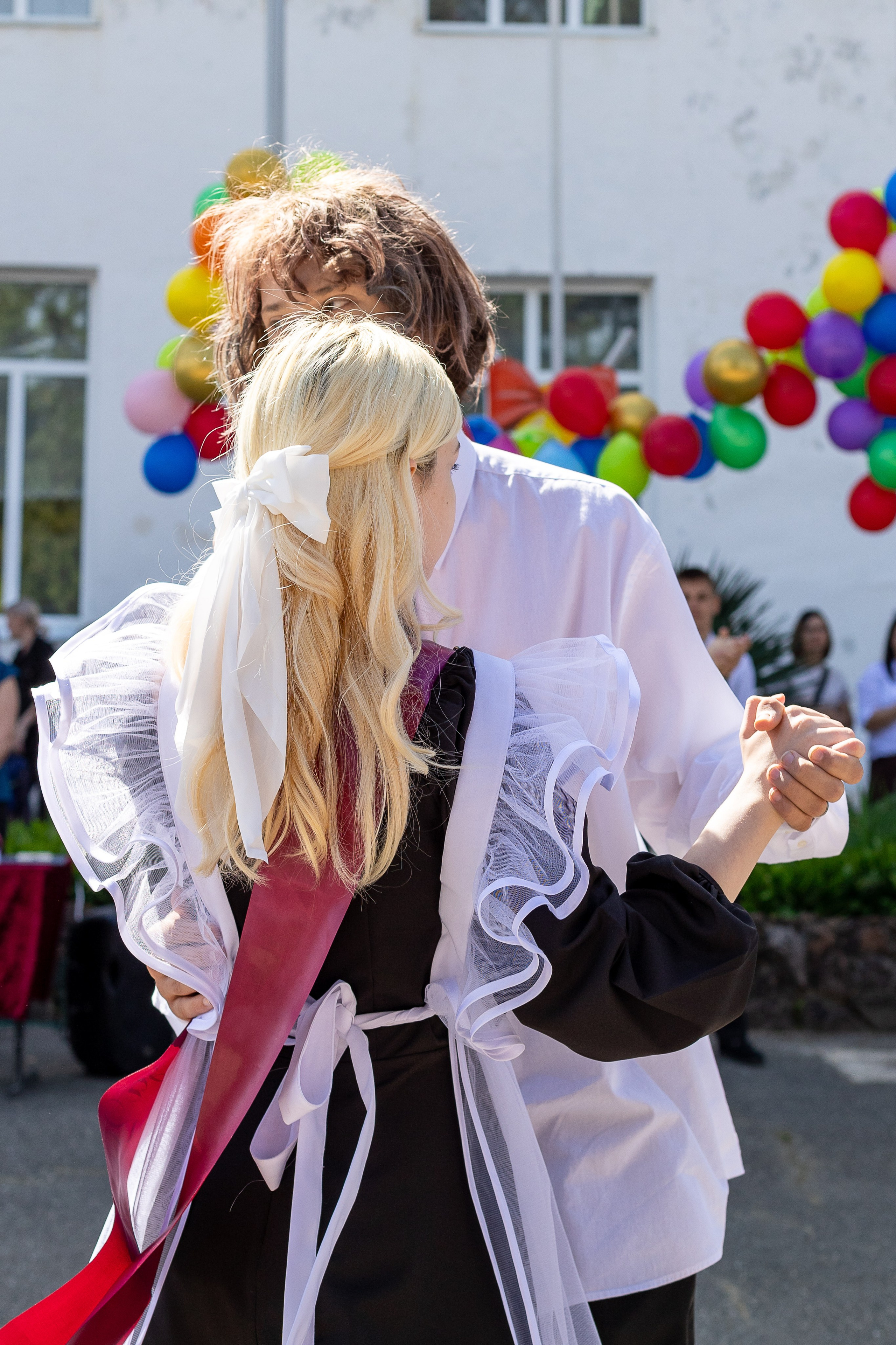 Последний звонок. Выпускные альбомы Майкоп, Краснодар Елена Золотарева