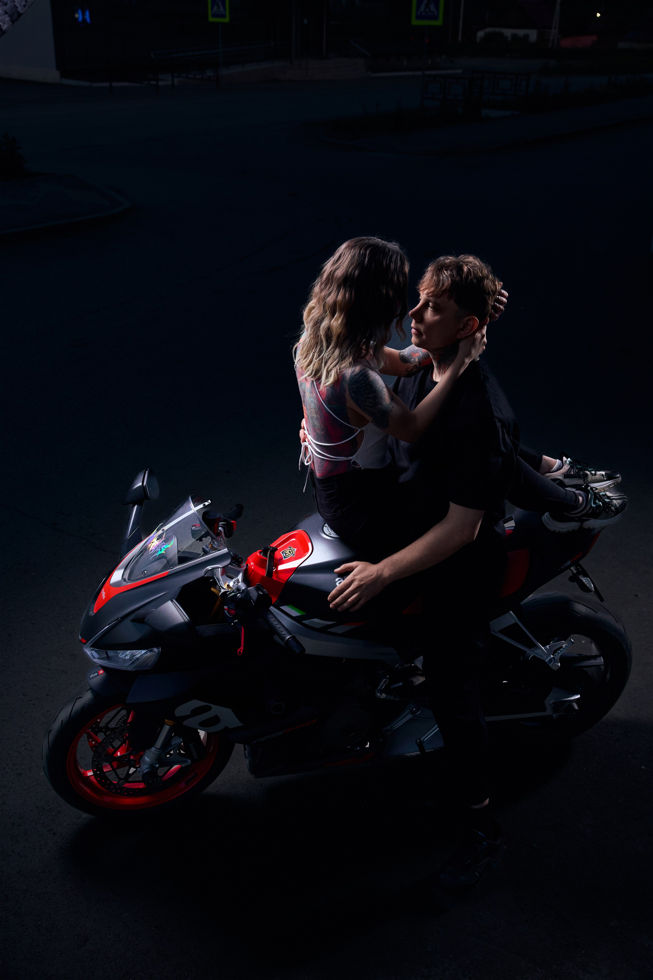 Алиса, Никита и Aprilia. Фотограф и видеограф в Екатеринбурге, Москве и Санкт-Петербурге, Калининграде