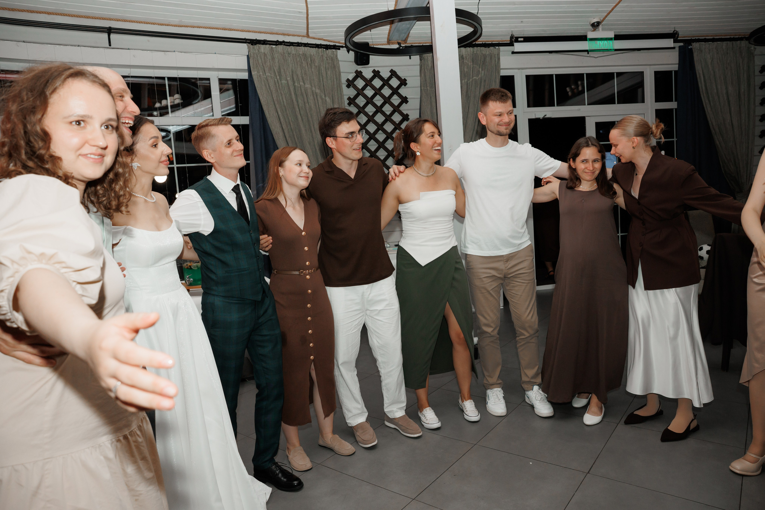 Регистрация в отеле Fish Point, ЗАГС Бутово, прогулка в Остафьево. Свадебный и репортажный фотограф (Москва, Королев и другие)