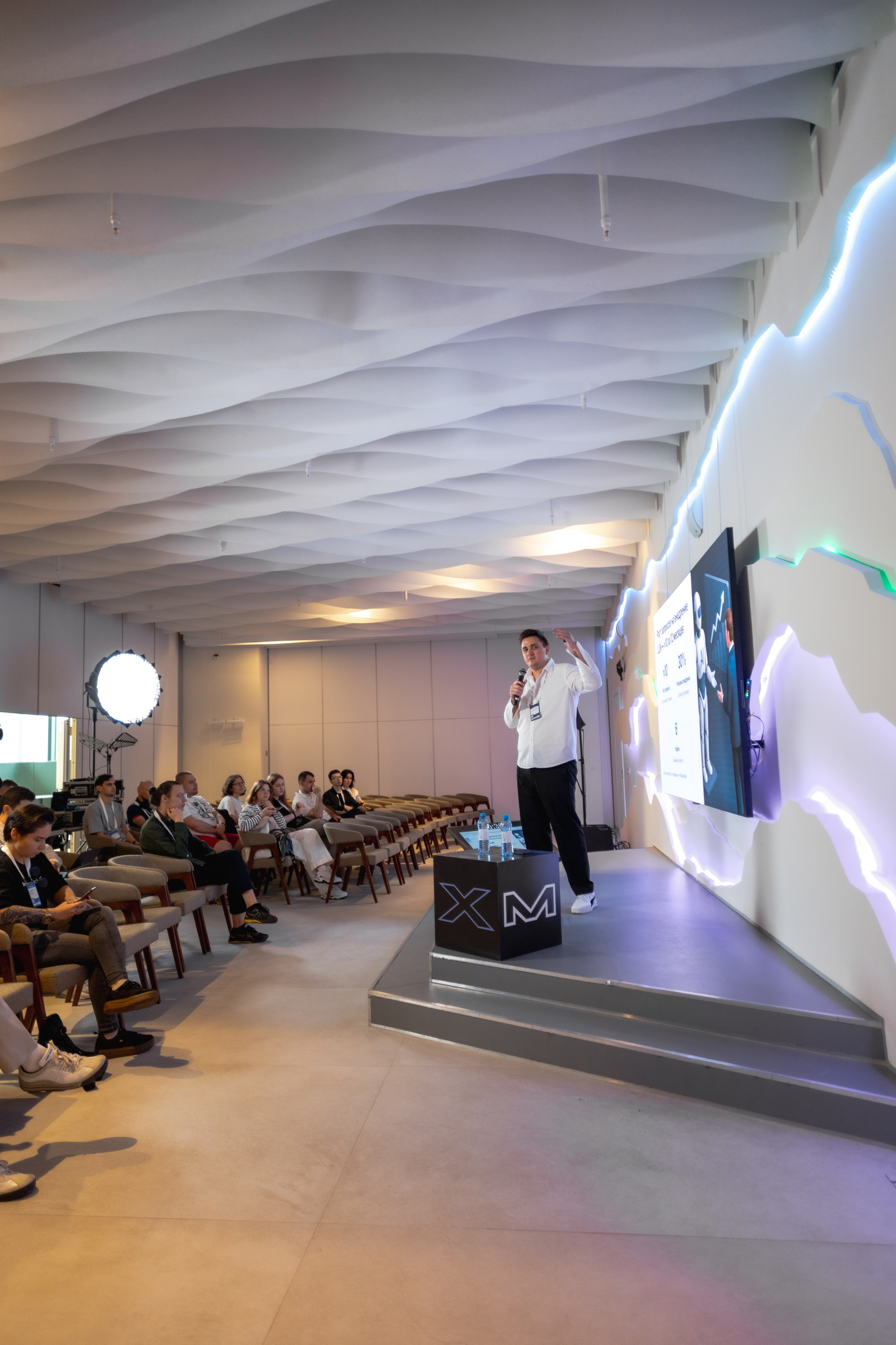 Aha! — 29–30 мая 2025. Фотобанк Матемаркетинг