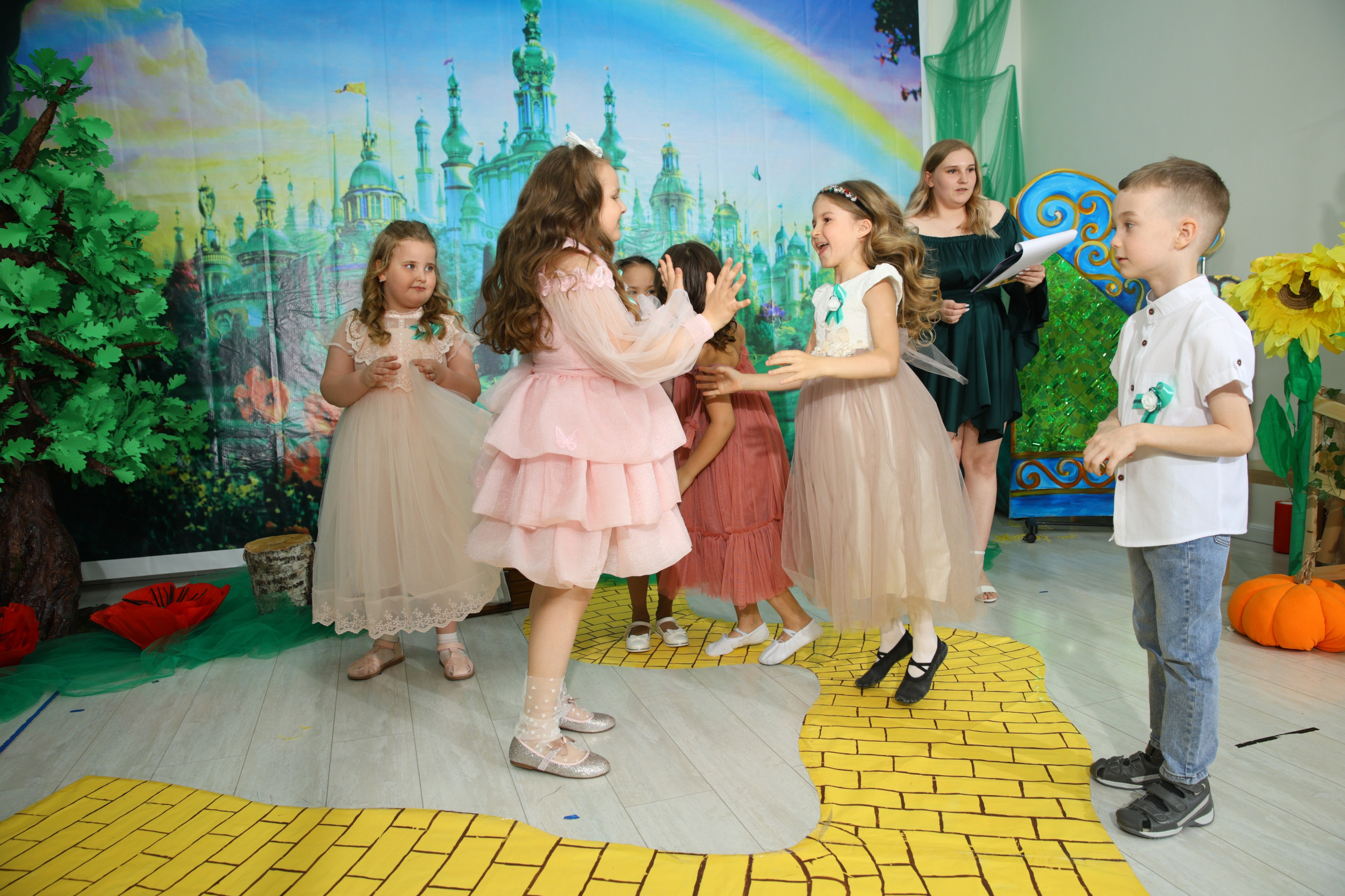 Сами с Усами, утренник в детсаду