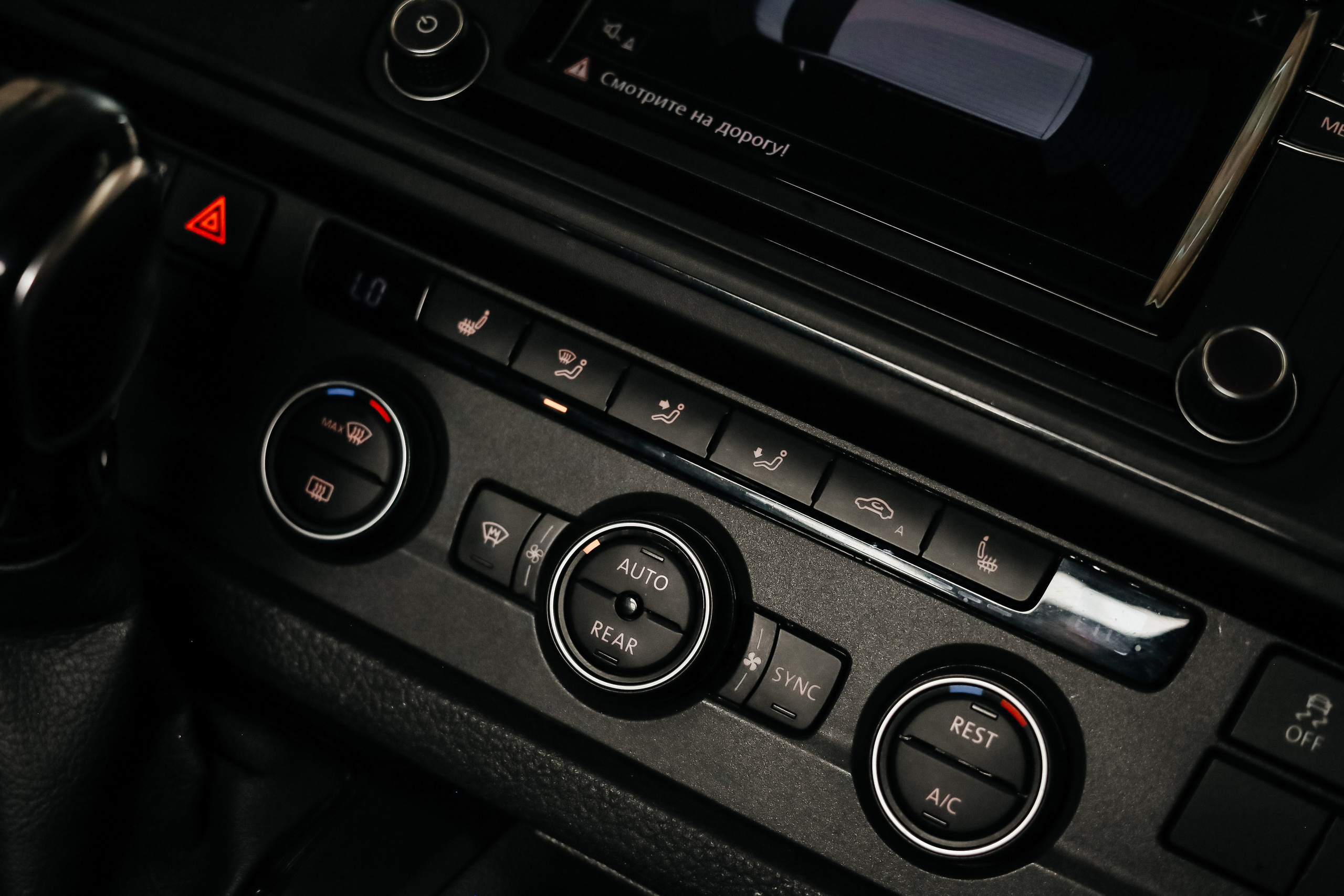 𝒱𝑜𝓁𝓀𝓈𝓌𝒶𝑔𝑒𝓃 𝒞𝒶𝓇𝒶𝓋𝑒𝓁𝓁𝑒. Wedding Photographer from St.Petersburg