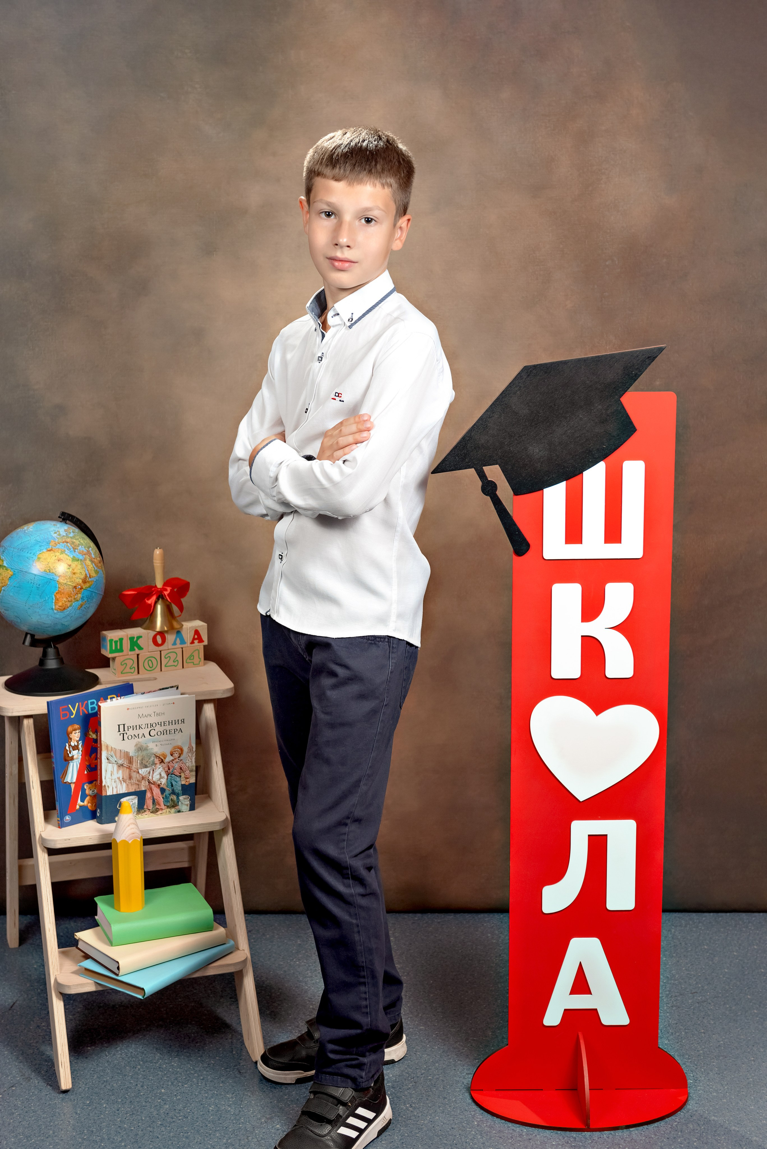 Фотопроект «Здравствуй, школа!» в студии. Выпускные альбомы в Туле Фотограф Юлия Чуракова