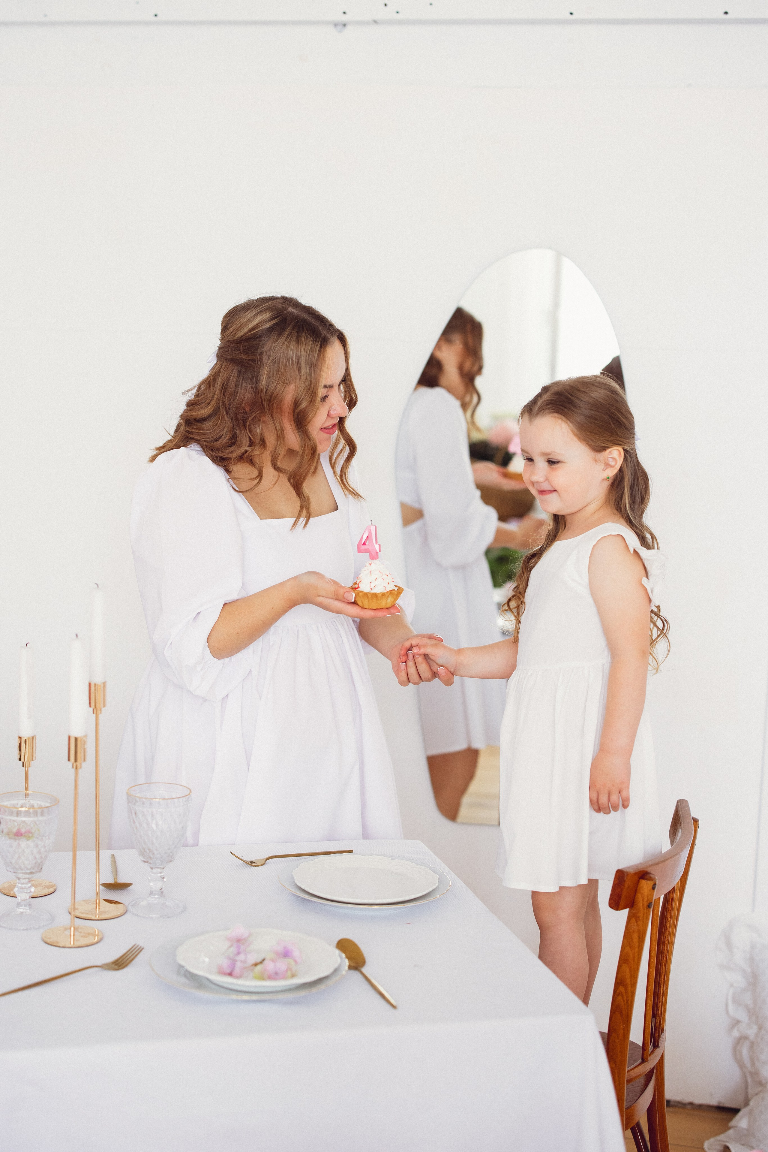 Фотосессия для мамы и дочки, фотостудия «Space JOBS» в г. Краснодаре. Семейный и детский фотограф в Краснодаре Анна Трашкова