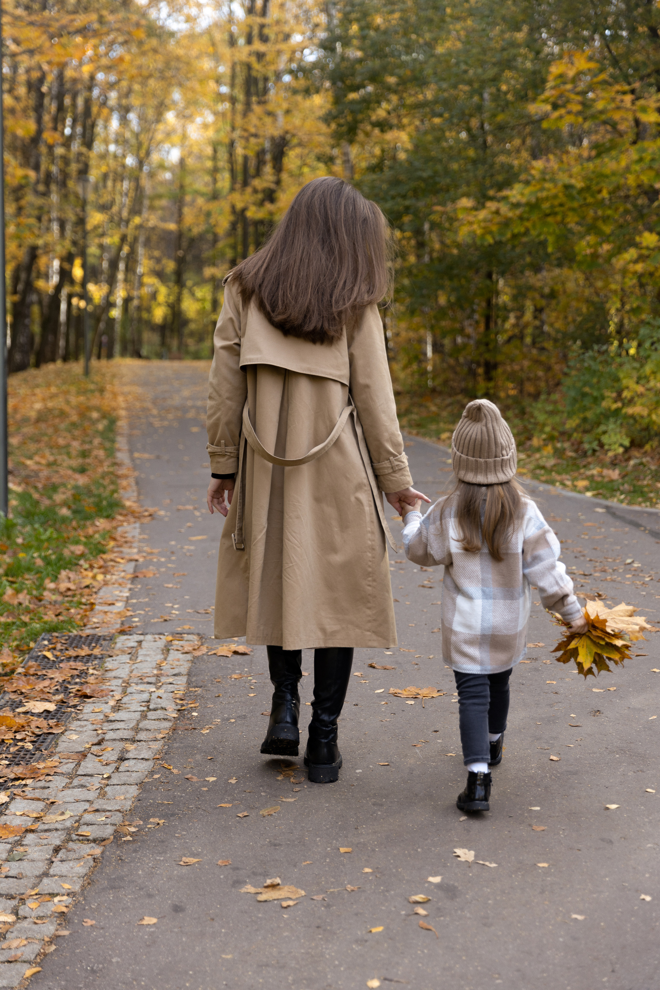 Ксюша семейная прогулка в парке. Фотограф Нижний Новгород Юлия Болдырева