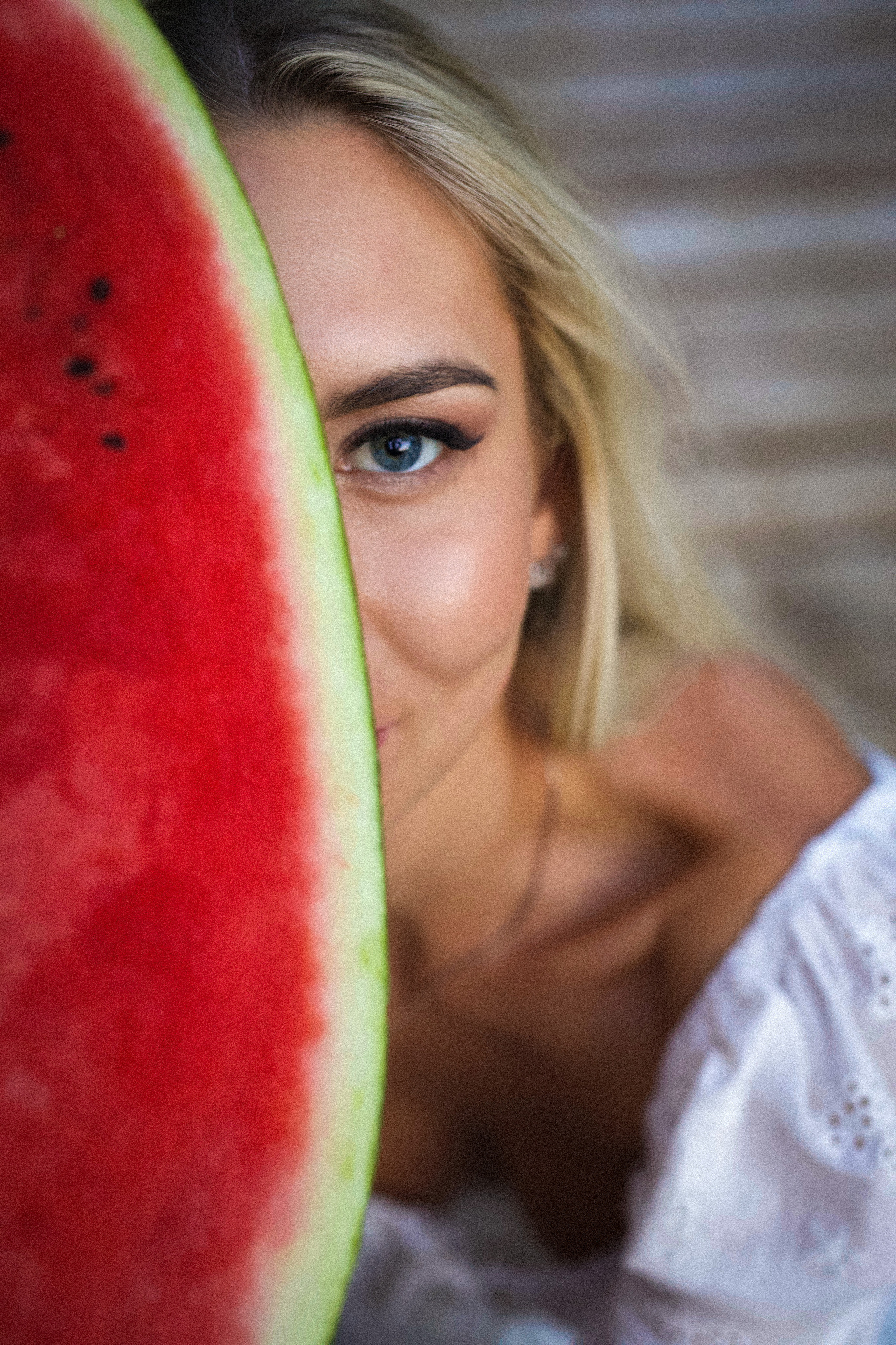 Ангелина с лимонами. Фотограф Нижний Новгород Юлия Болдырева