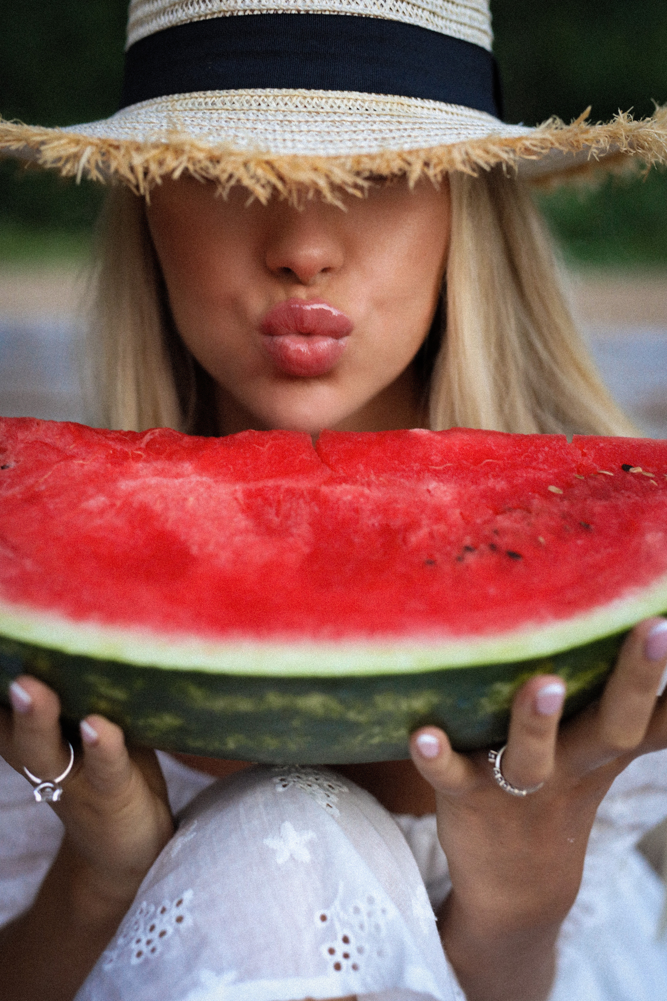 Ангелина с лимонами. Фотограф Нижний Новгород Юлия Болдырева