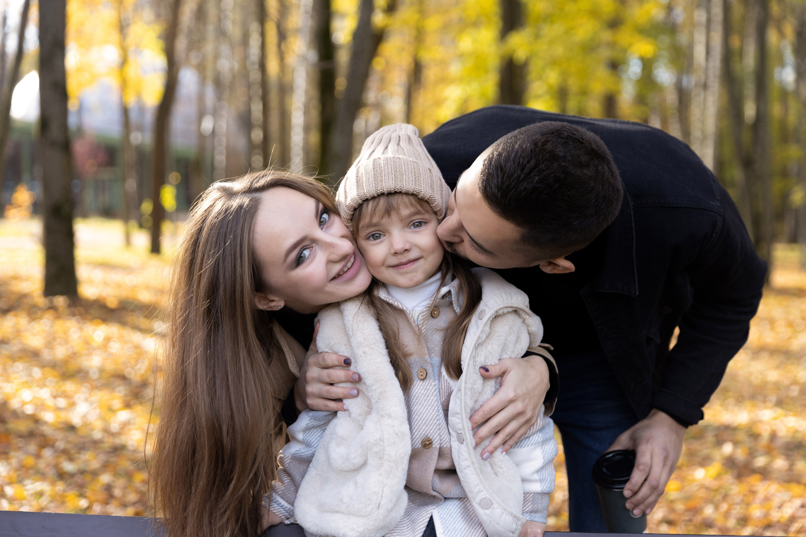 Ксюша семейная прогулка в парке. Фотограф Нижний Новгород Юлия Болдырева