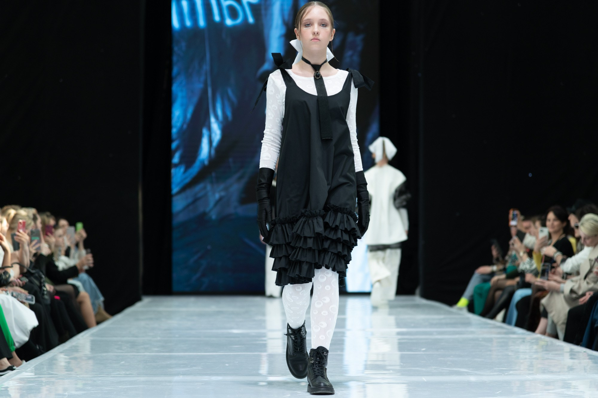 DEVUSI / 23. Sakunov Photo