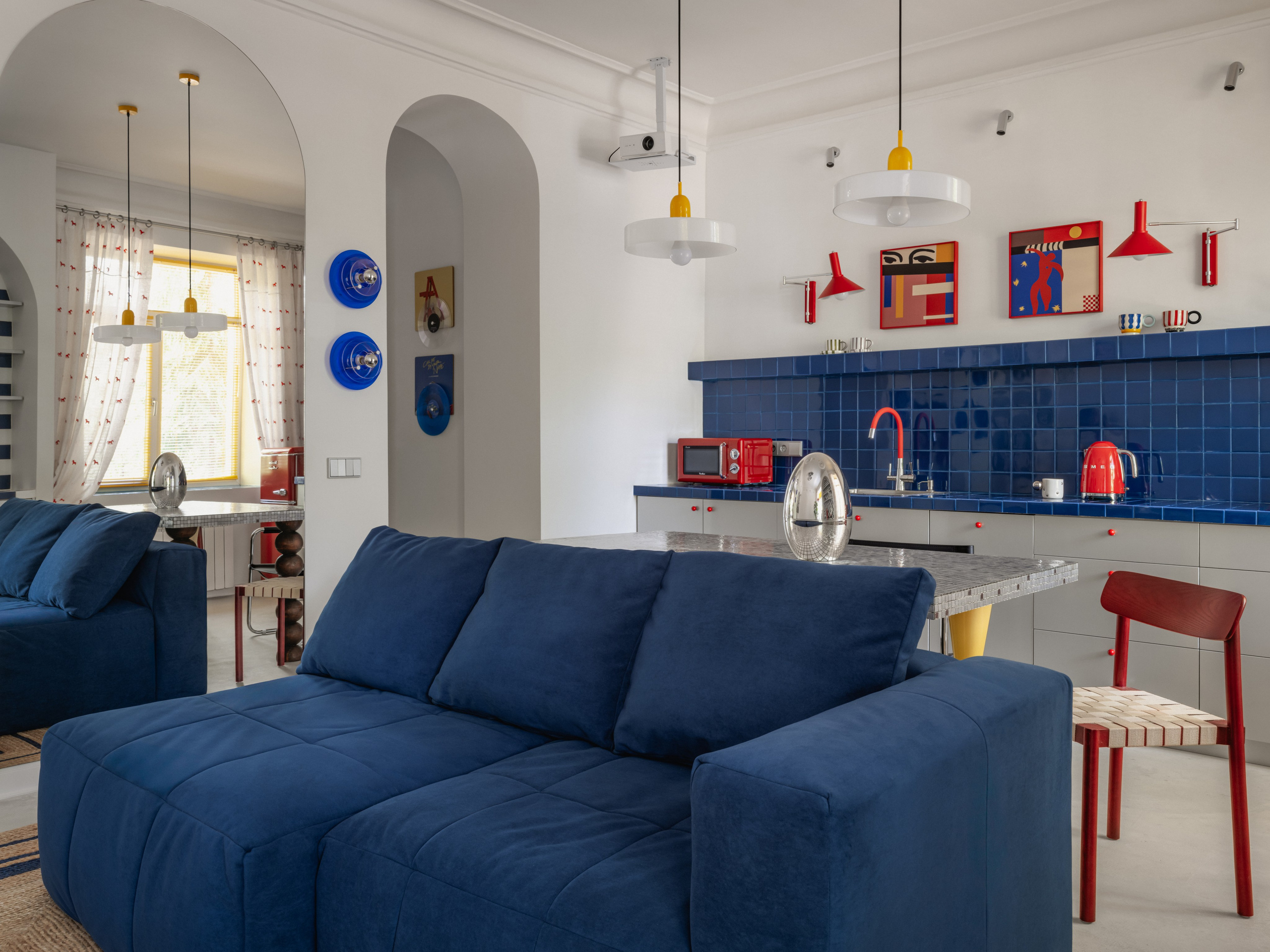 Зарина Низамудинова — Алматинская сталинка. Roman Yakunin — interior photographer in Almaty, Kazakhstan