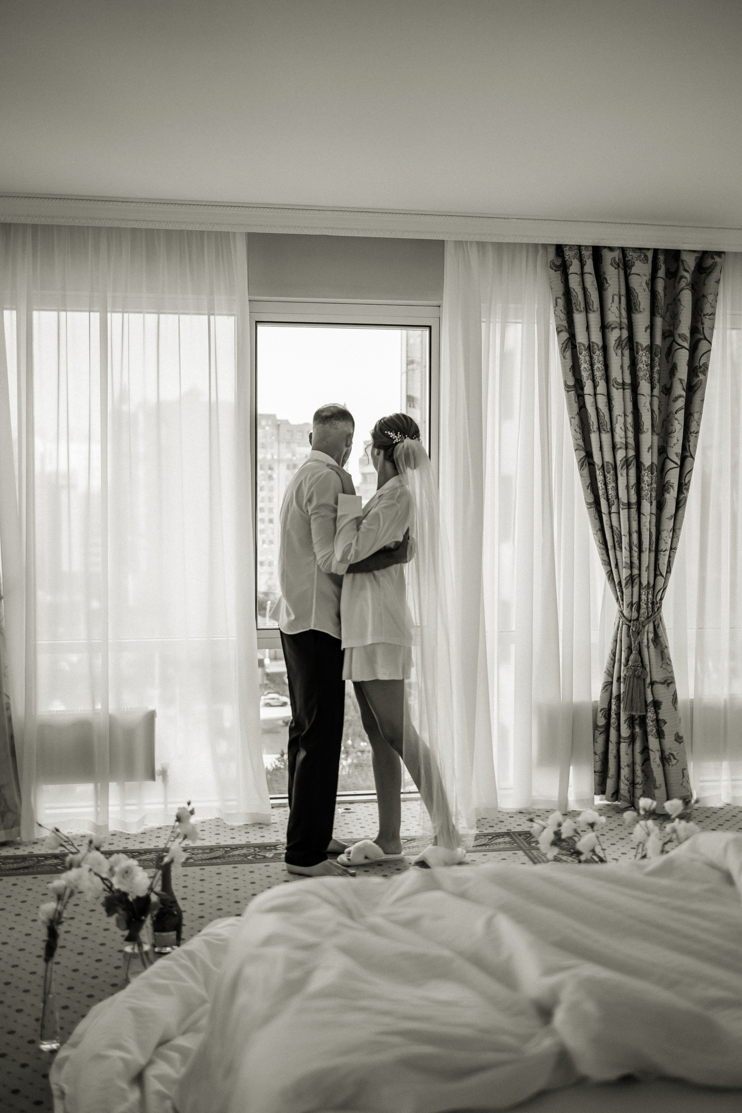 Свадебная прогулка Екатерины и Евгения. Свадебная фотография. Арина Рубах