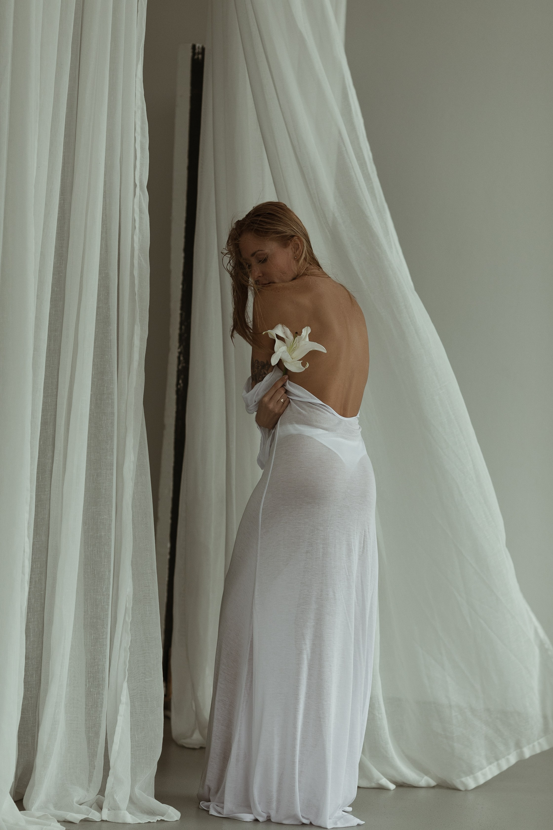 Студии & отели. Модель Москва каталожная и творческая съемка Anna Antlers