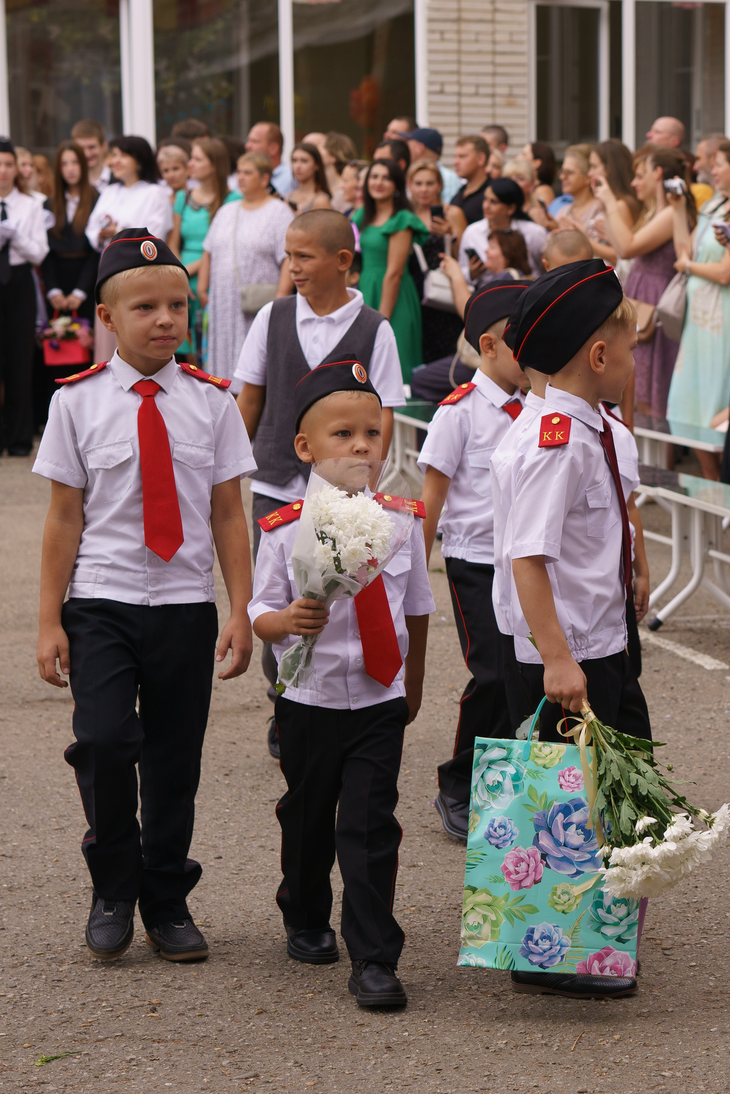 Первый раз в первый класс 2024. Семейный и свадебный фотограф в Краснодаре Эльвира Глазунова