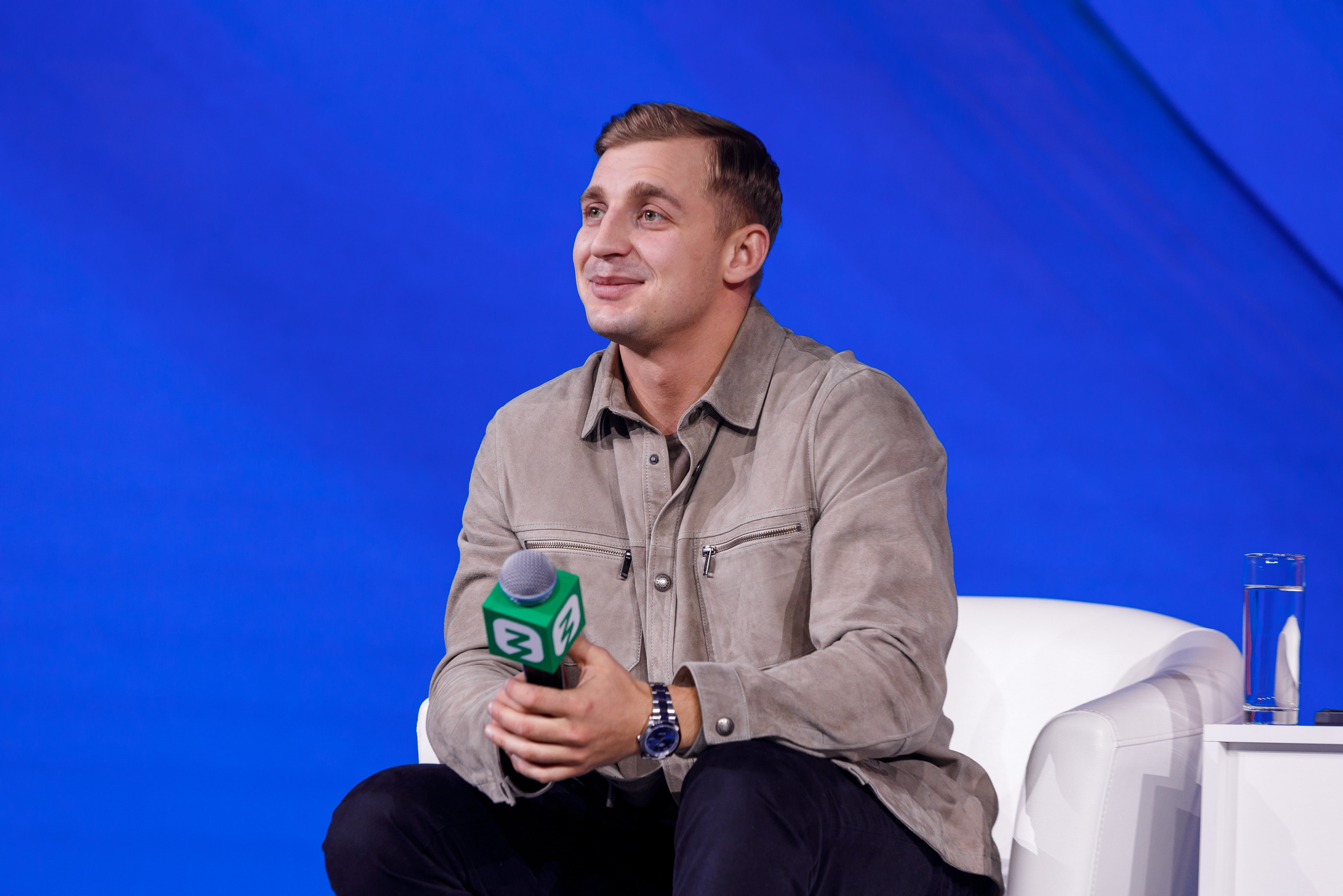 Всемирный фестиваль молодёжи 2024 в России. Репортажный фотограф в Москве, Сочи и Санкт-Петербурге