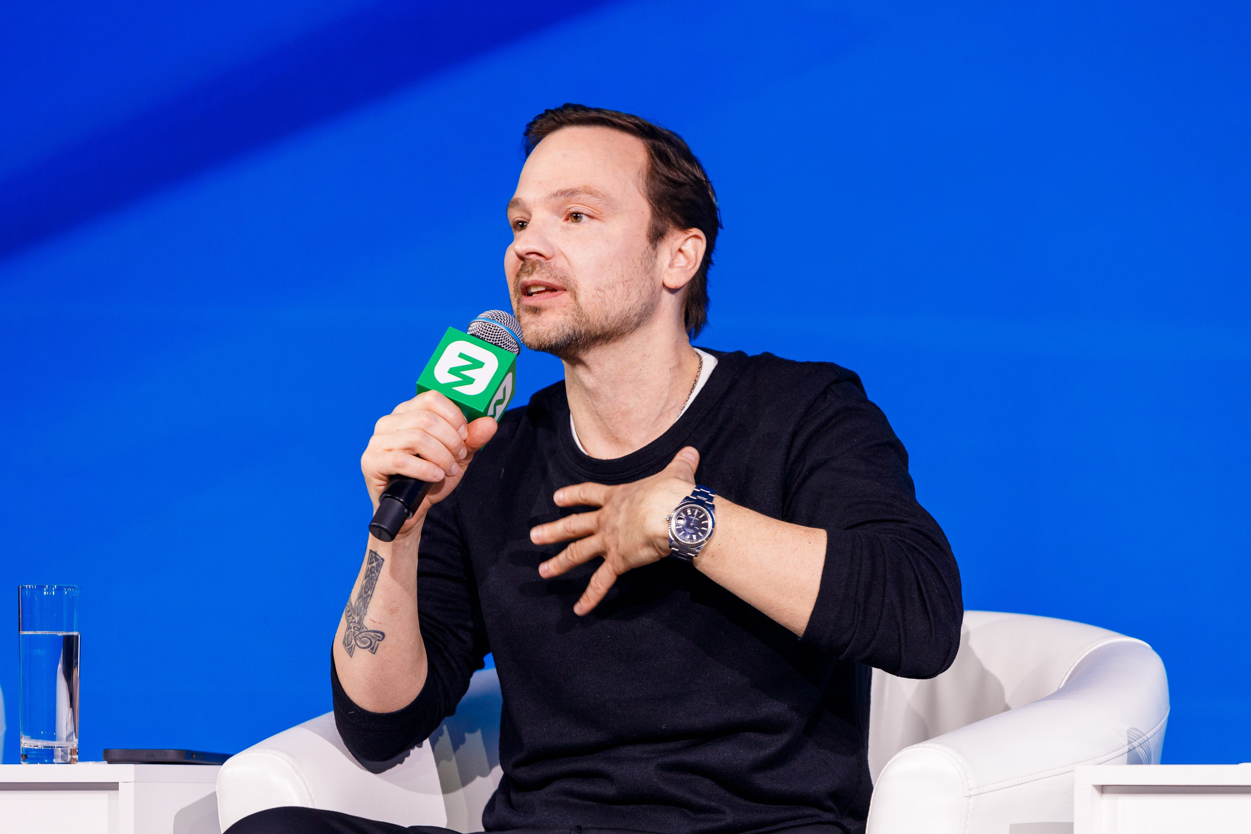 Всемирный фестиваль молодёжи 2024 в России. Репортажный фотограф в Москве, Сочи и Санкт-Петербурге