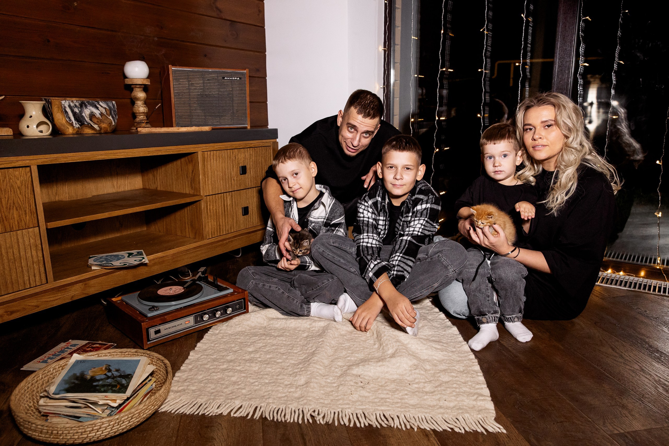 Эдуард и Дарья с сыновьями. Свадебный и семейный фотограф в Челябинске Юлия Ишимова