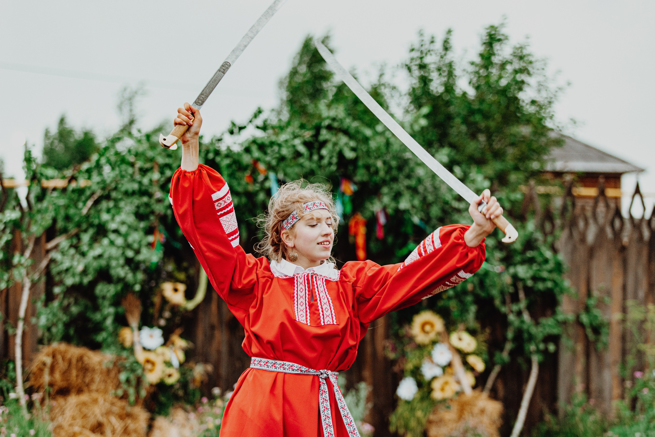 Фестиваль «Абалакское поле» XVI. Арт-фотограф Крис Л. в Тобольске: портрет, семейные, свадьбы
