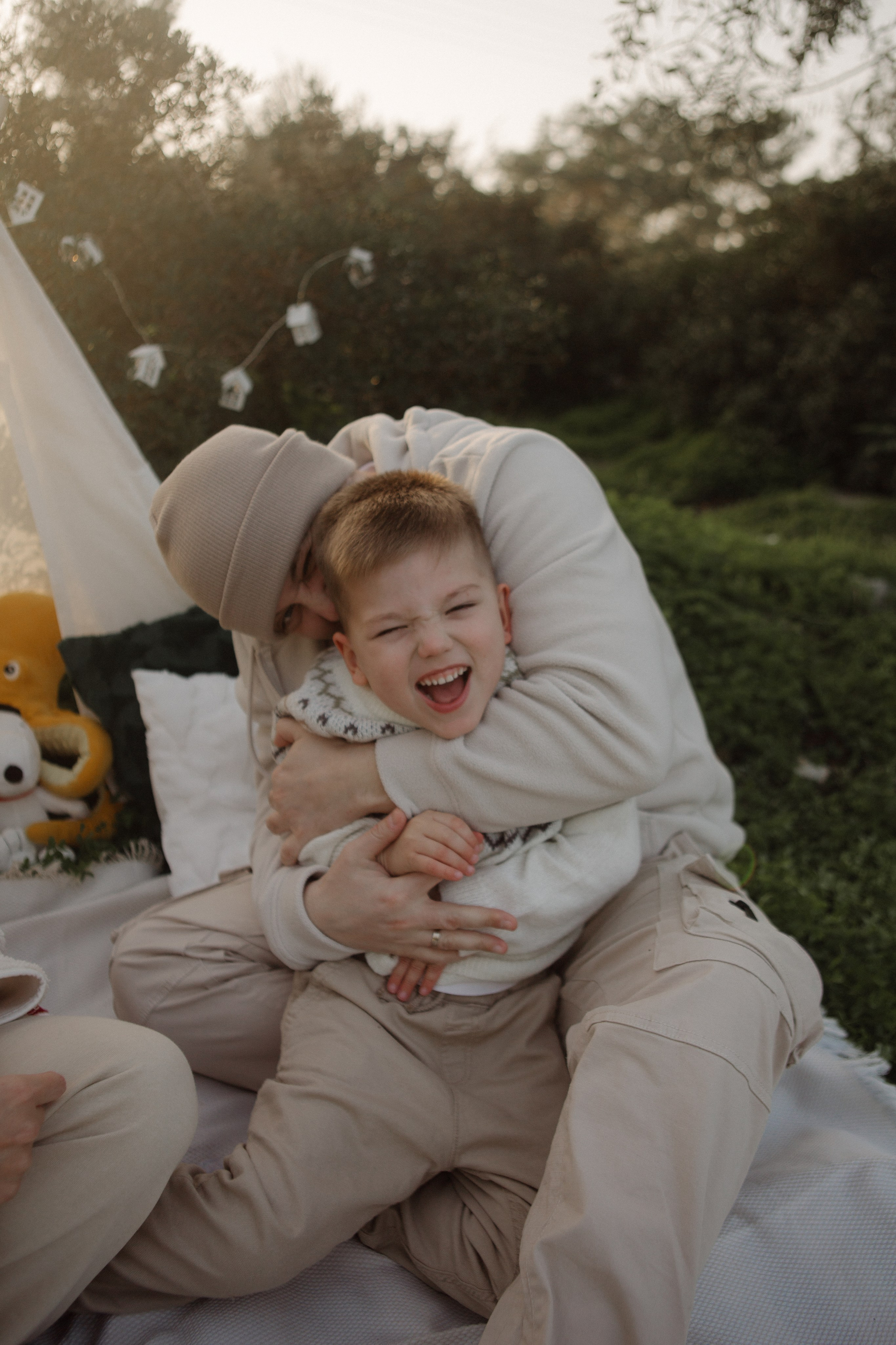 Anton + Nastya & Kirill. Portrait, family and pet photographer in Cyprus, Ksenia Bourdelle