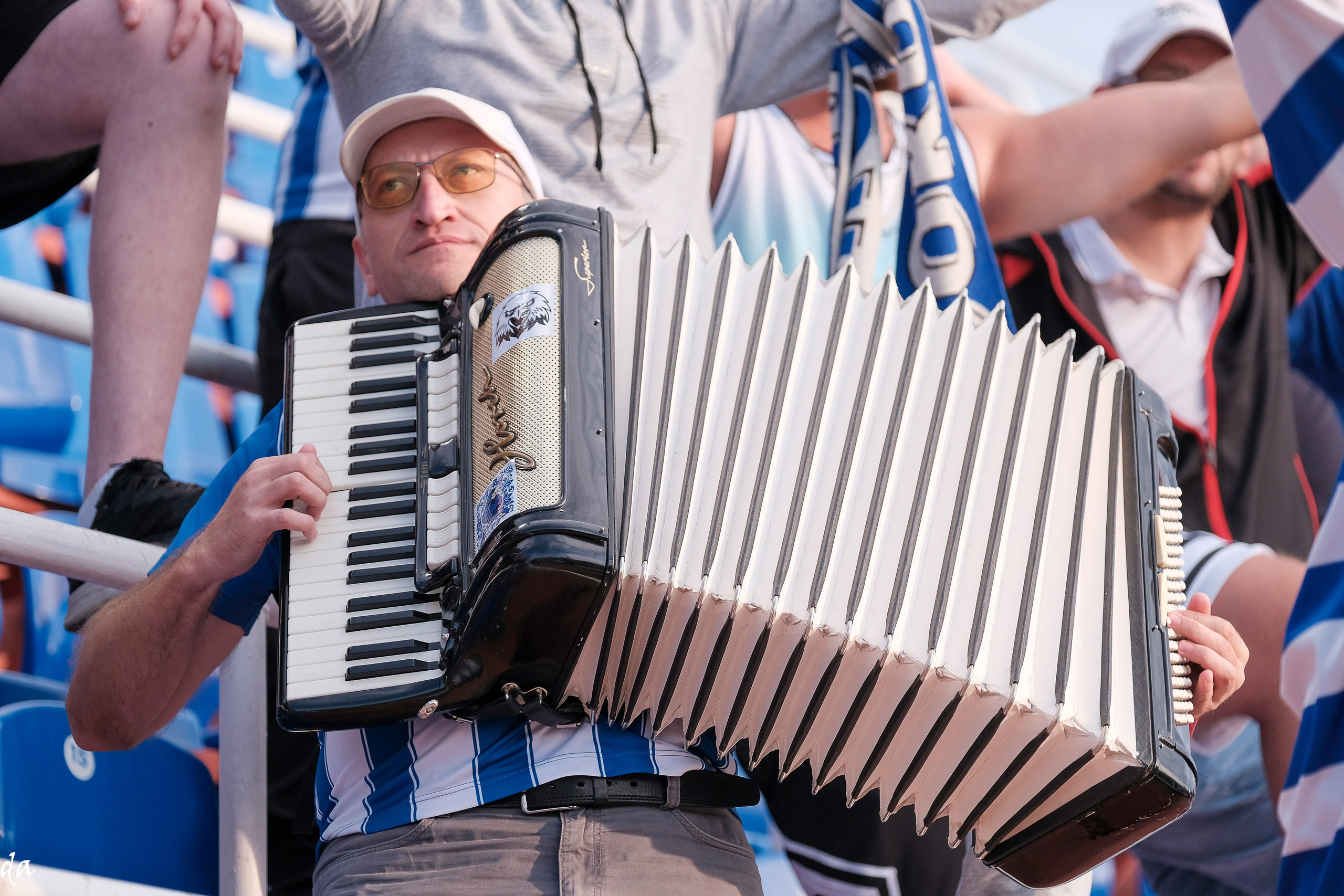 Фото футбольных матчей Первая лига ФНЛ. Фотограф Дмитрий Алексеев