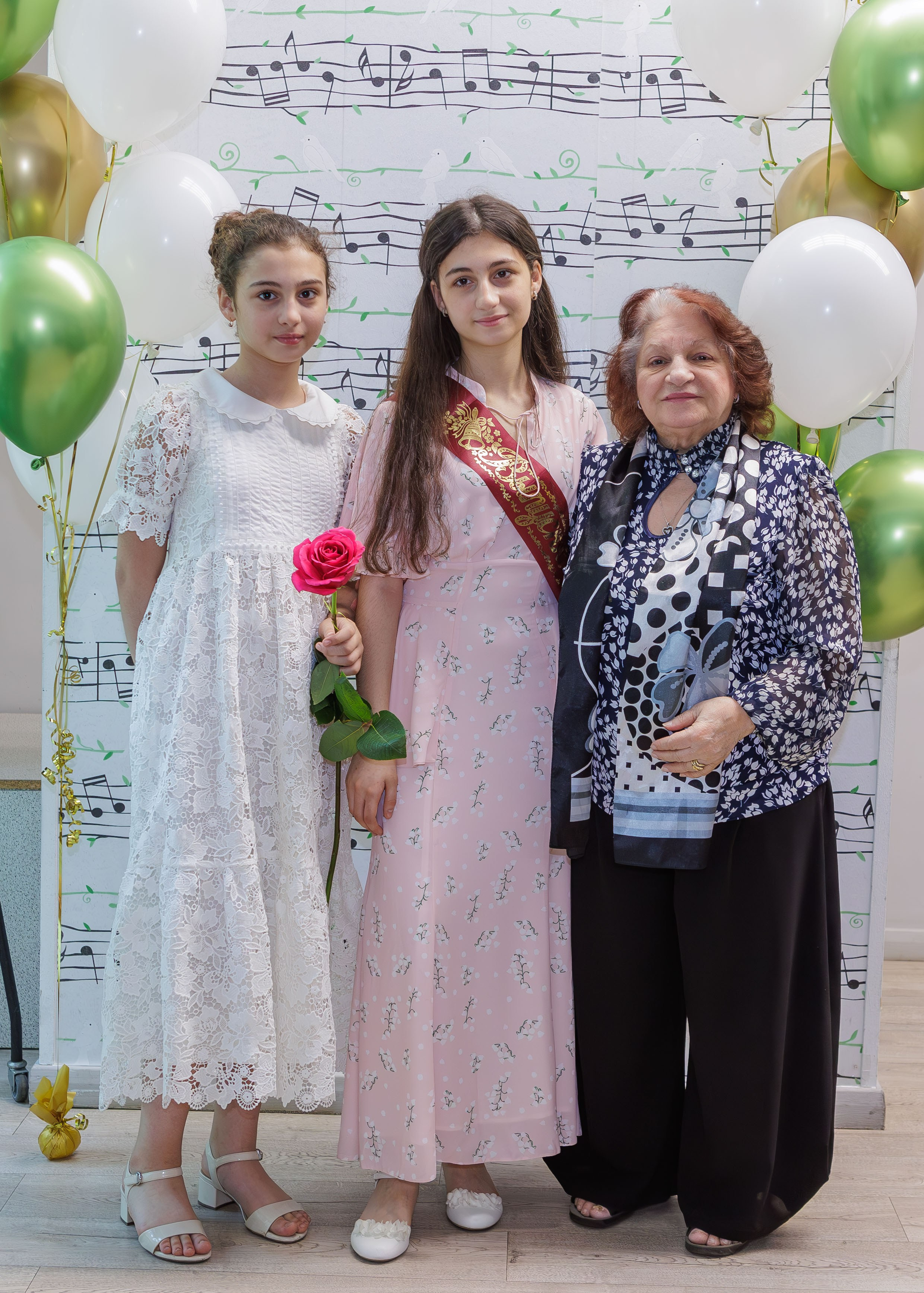 Вручение дипломов в Детской музыкальной школе имени Н. П. Будашкина. Выпускные альбомы и школьный фотограф в Подольске, Троицке, Щербинке, Москве и Московской области