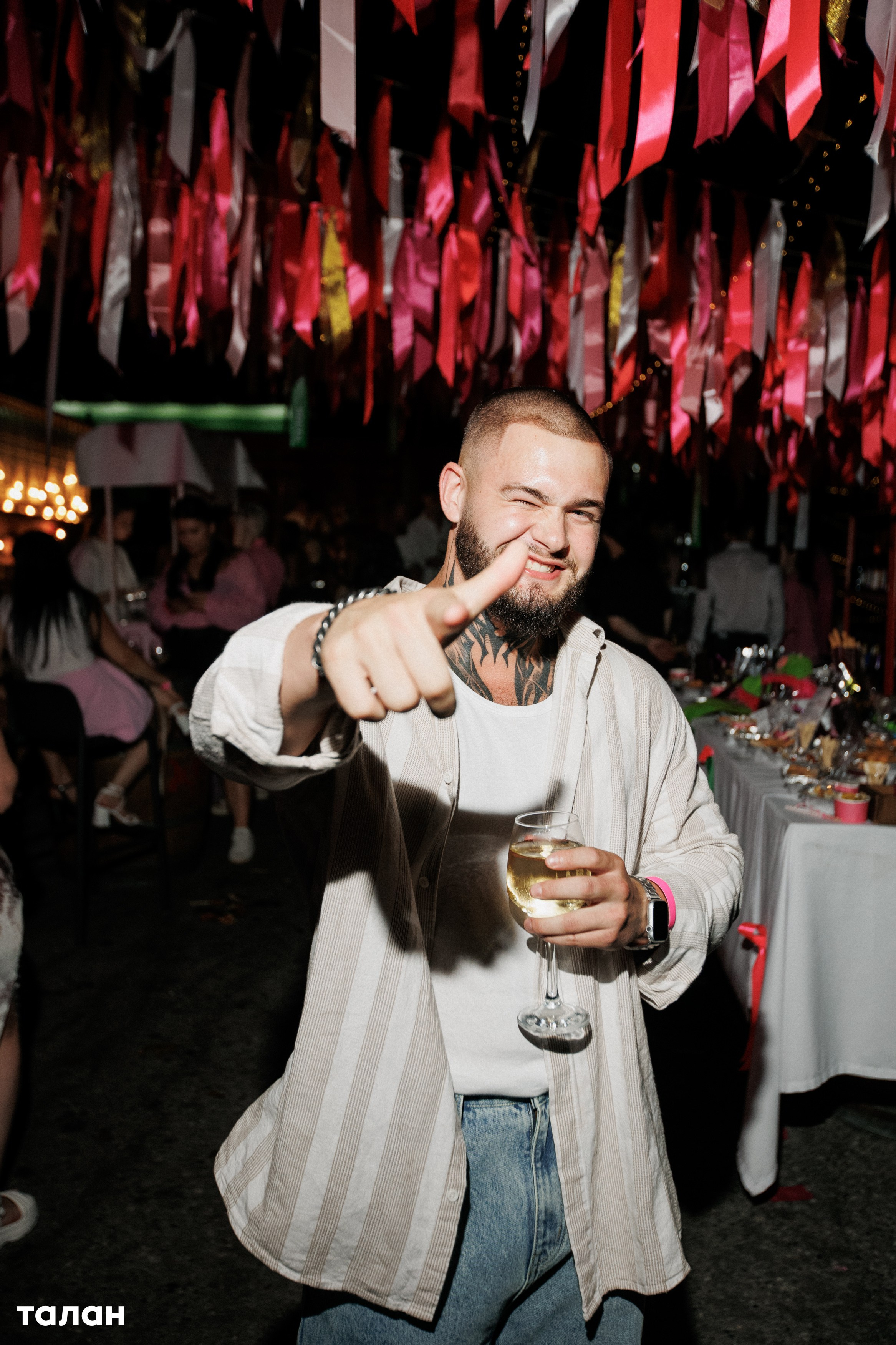 ВИНОТЕКА [бар+магаз] — BIRTHDAY PARTY. СВОИ. ФОТООТЧЕТЫ-СОБЫТИЯ-МЕСТА