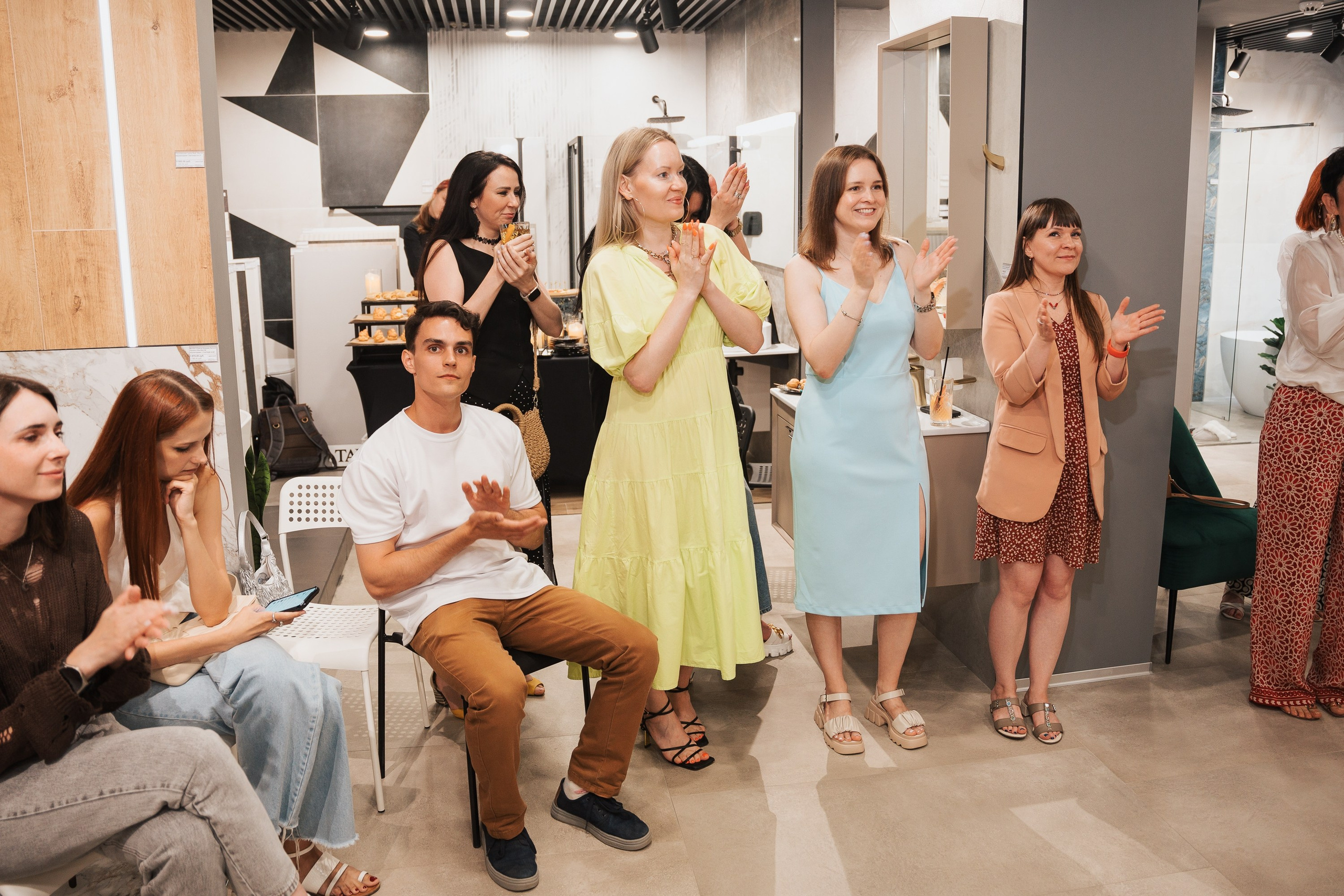 KRAN — Вечеринка для дизайнеров. СВОИ. ФОТООТЧЕТЫ-СОБЫТИЯ-МЕСТА