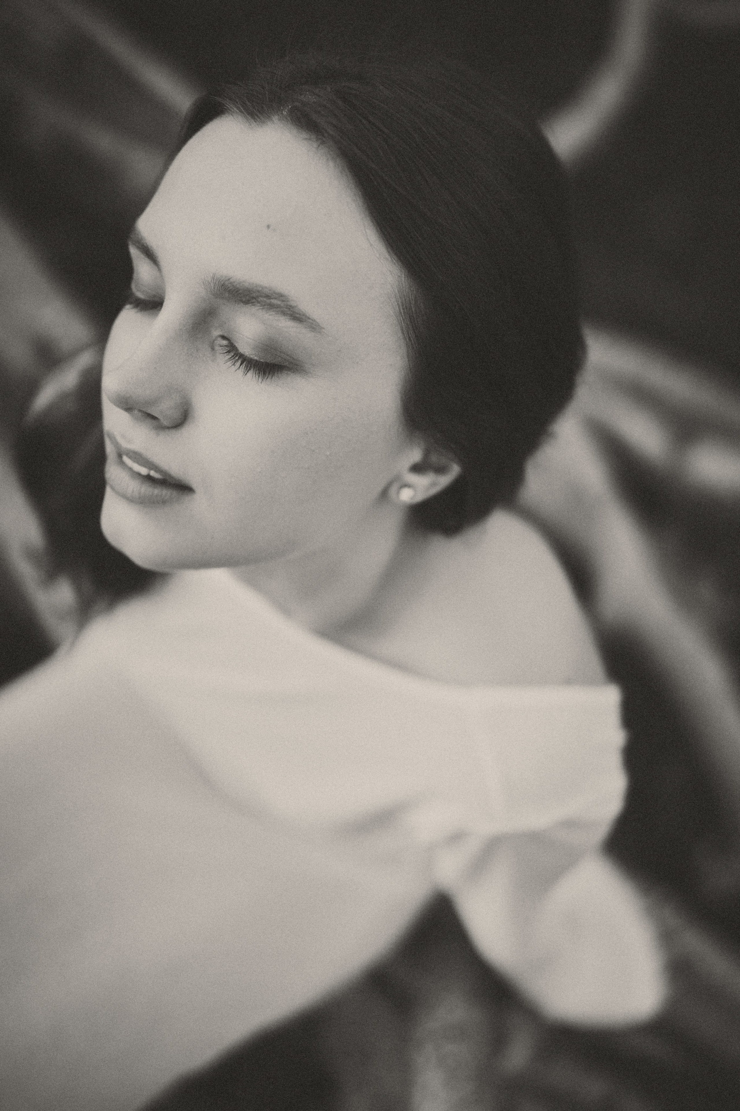 Женский портрет на природе — естественный свет и красота. Фотограф в Хабаровске Дмитрий Лемешков