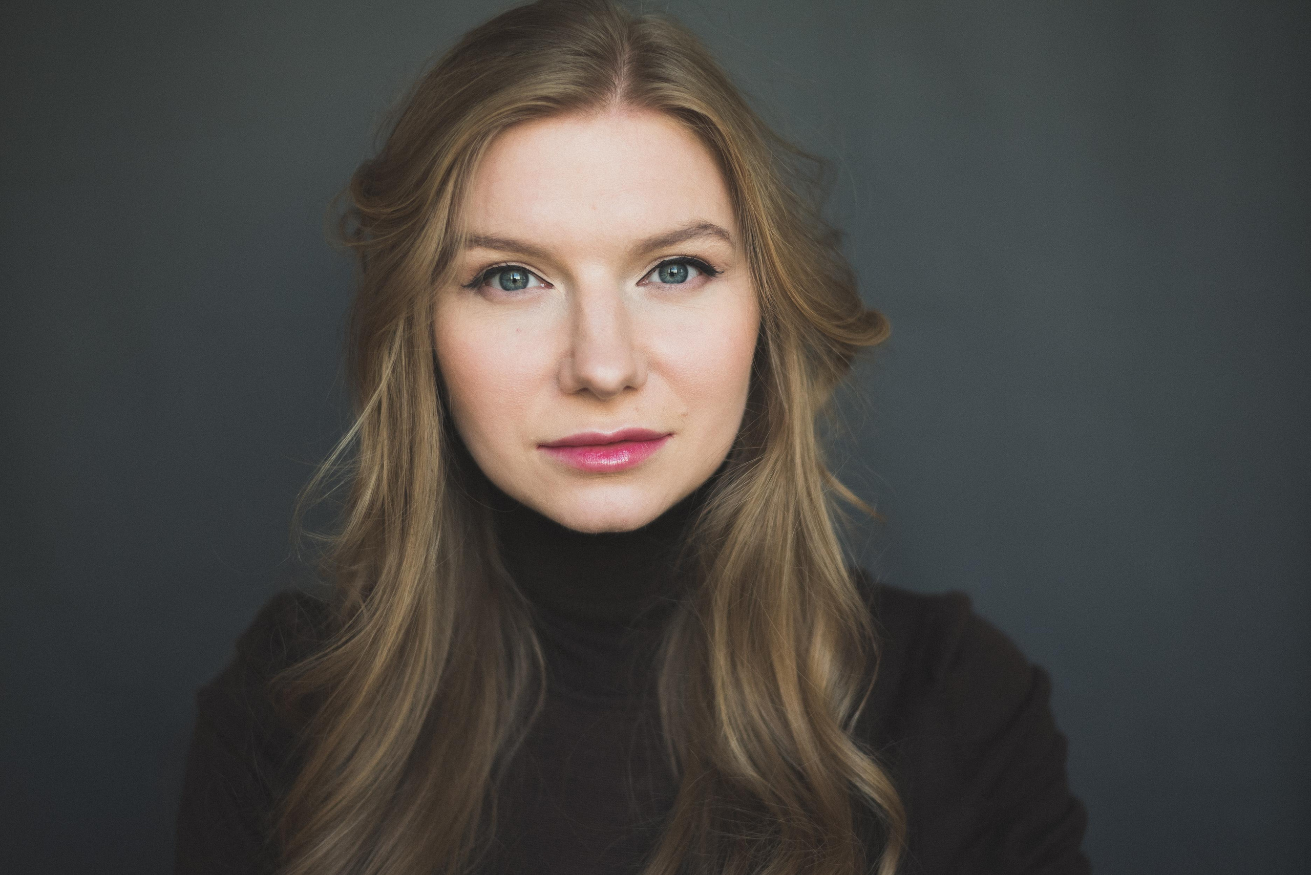 Дизайнер Юнона Хозер