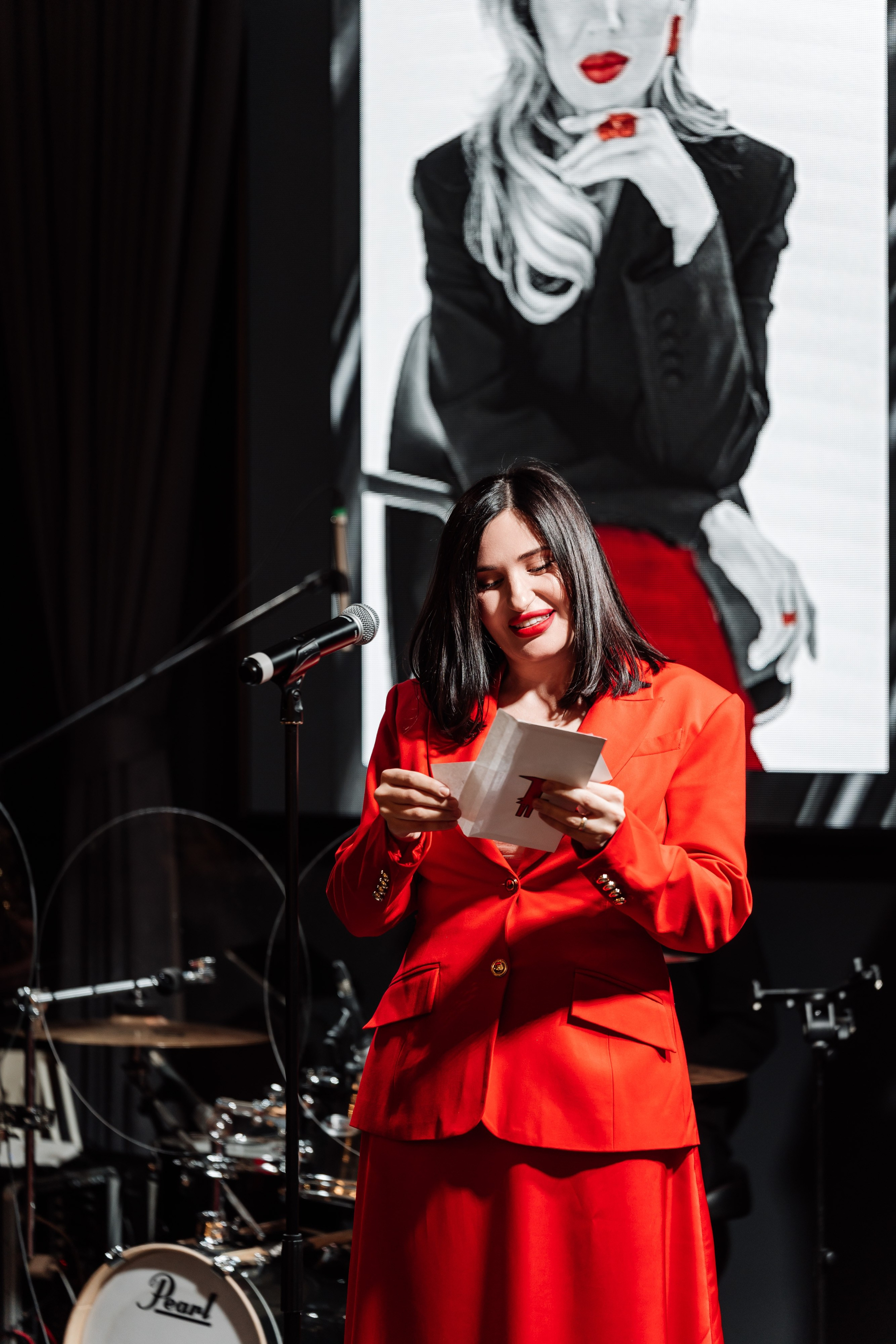 Премия ТОП 23. Свадебный и репортажный, фуд фотограф в Новороссийске Евгений Александриди