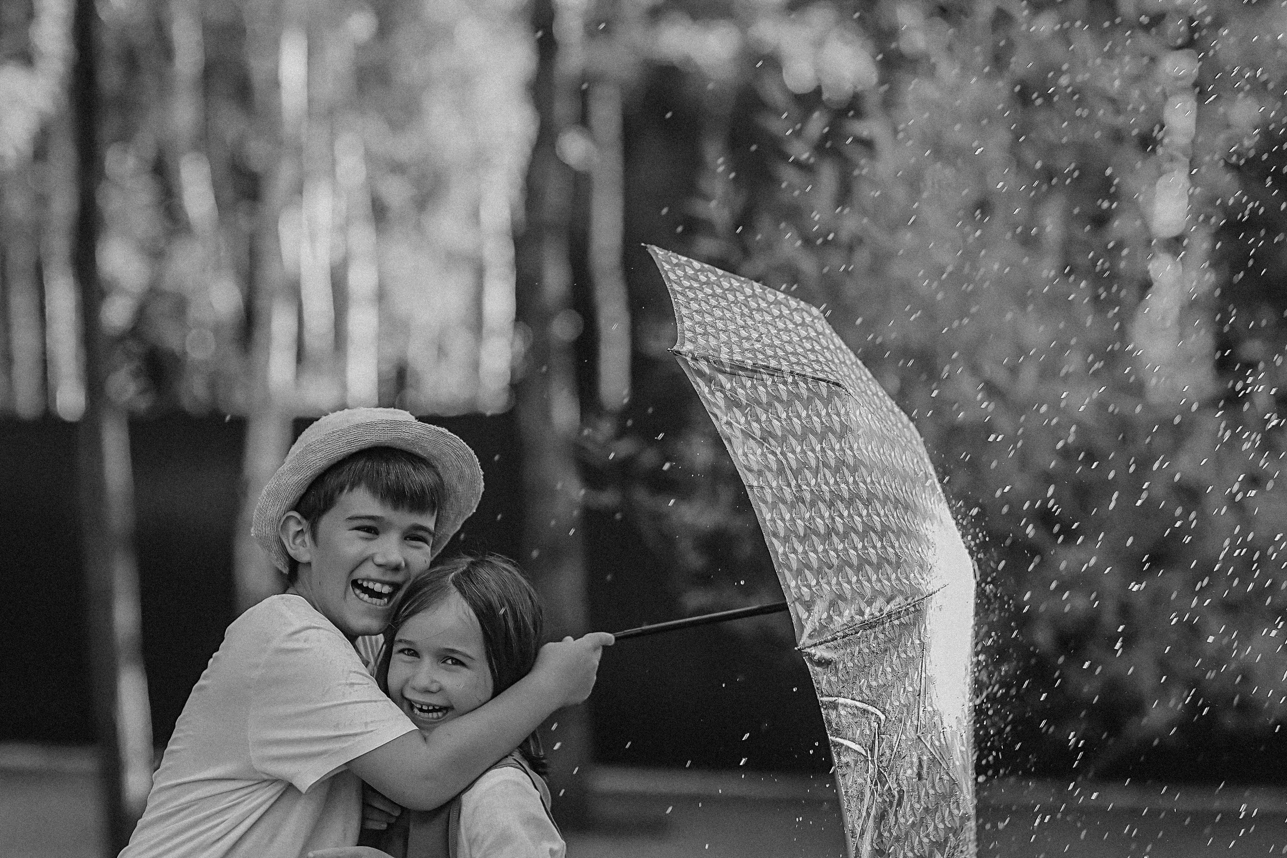 Стирка у дома. Семейный фотограф Тюмень, фотограф на роды Салмина Мария