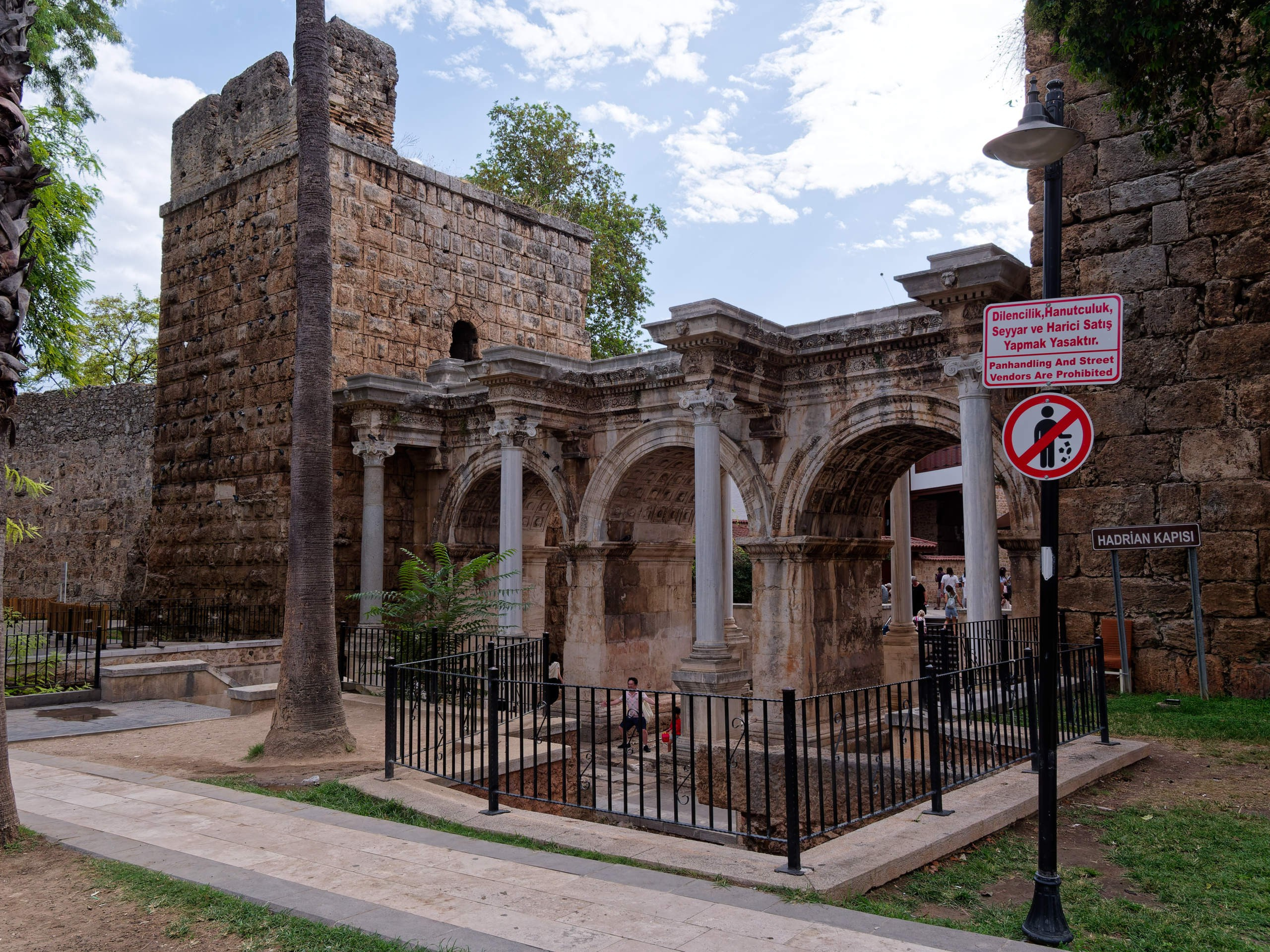 Анталия 2025, стрит-фото. Избранные фотографии