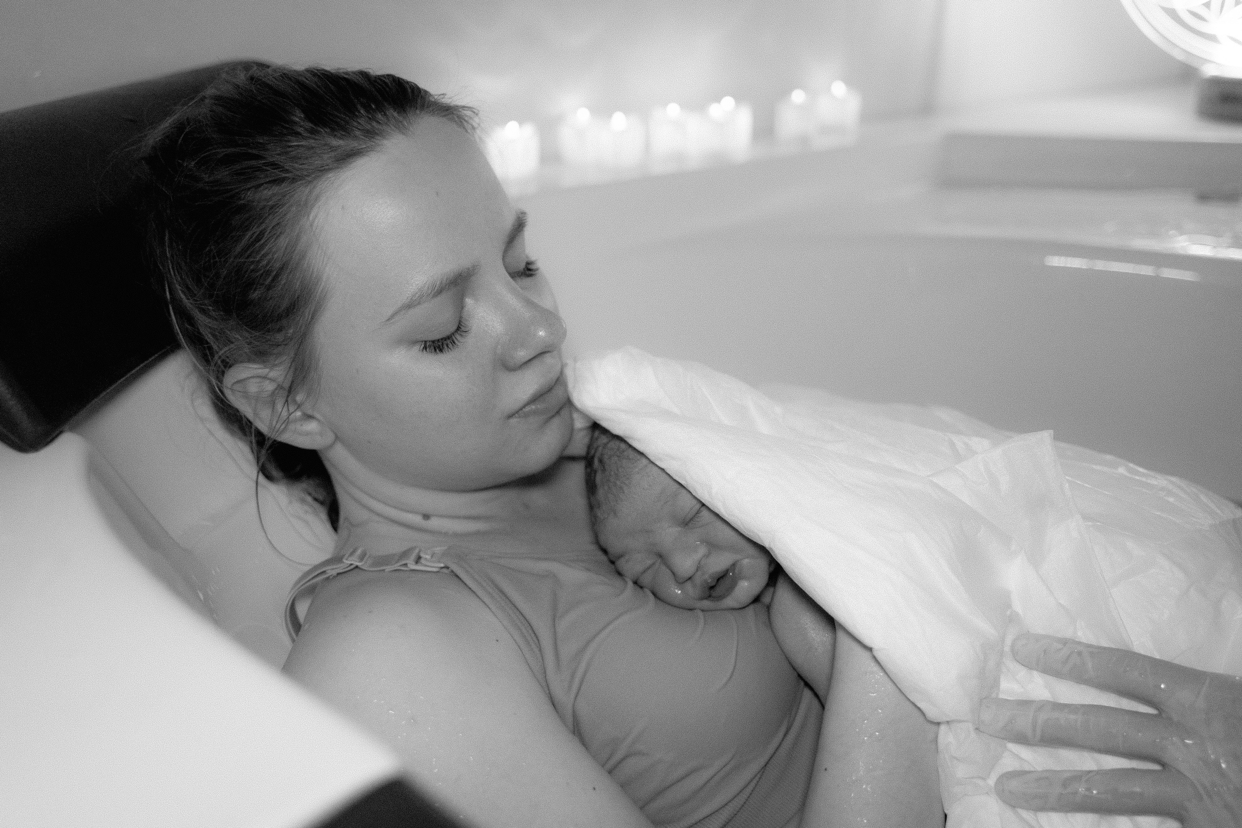 Рождение Насти (часть 2). Фотографы на роды в Москве. Фото и видео родов. Фотопроект «Продолжение рода»