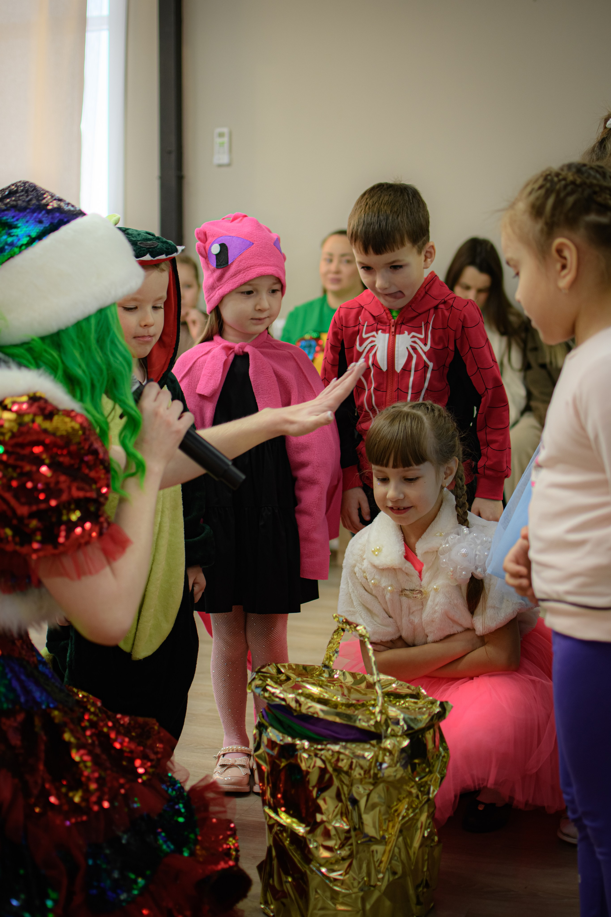 HAPPY NEW YEAR. Photokarish