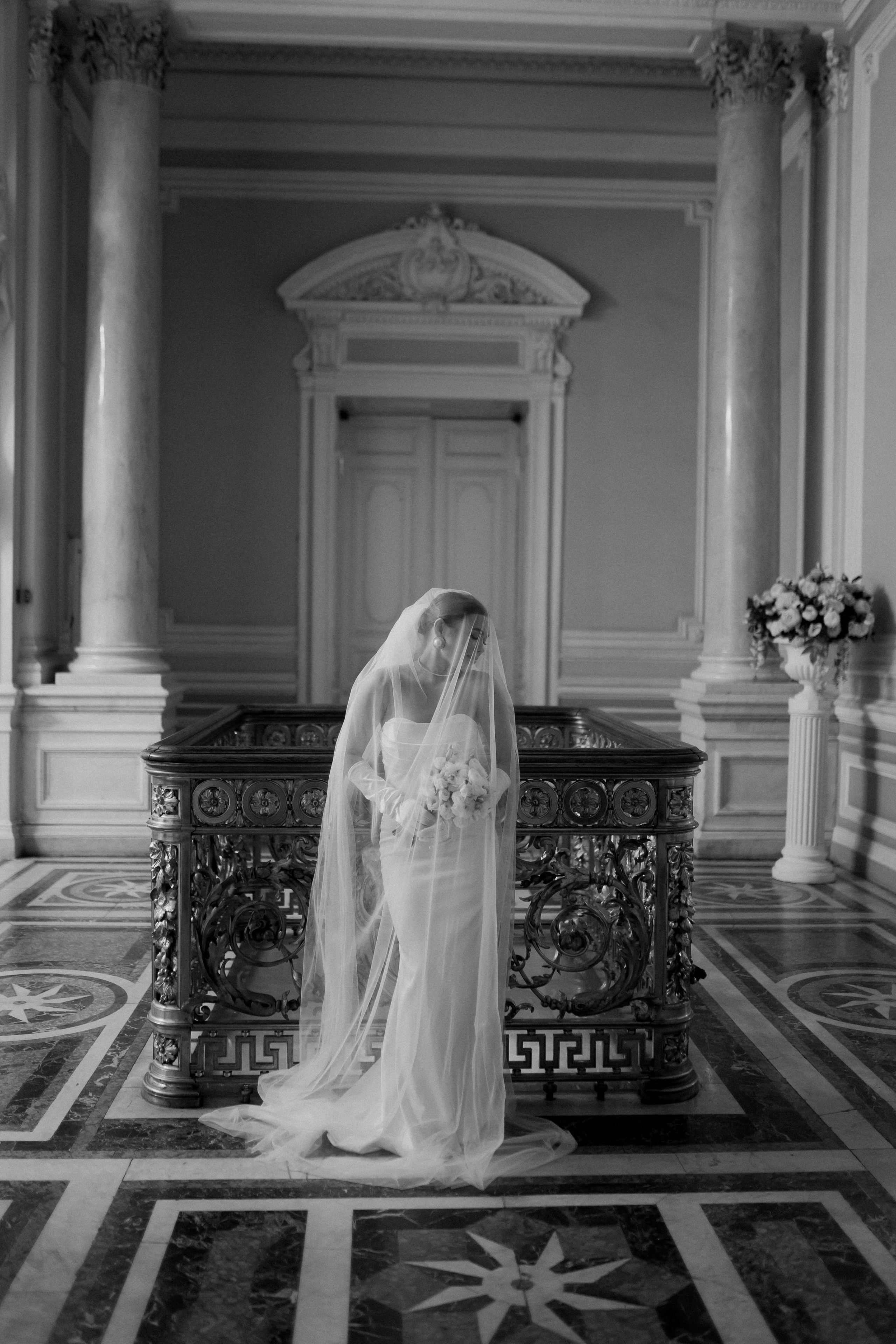 ···. Свадебный фотограф в Санкт-Петербурге Александра Чукавина