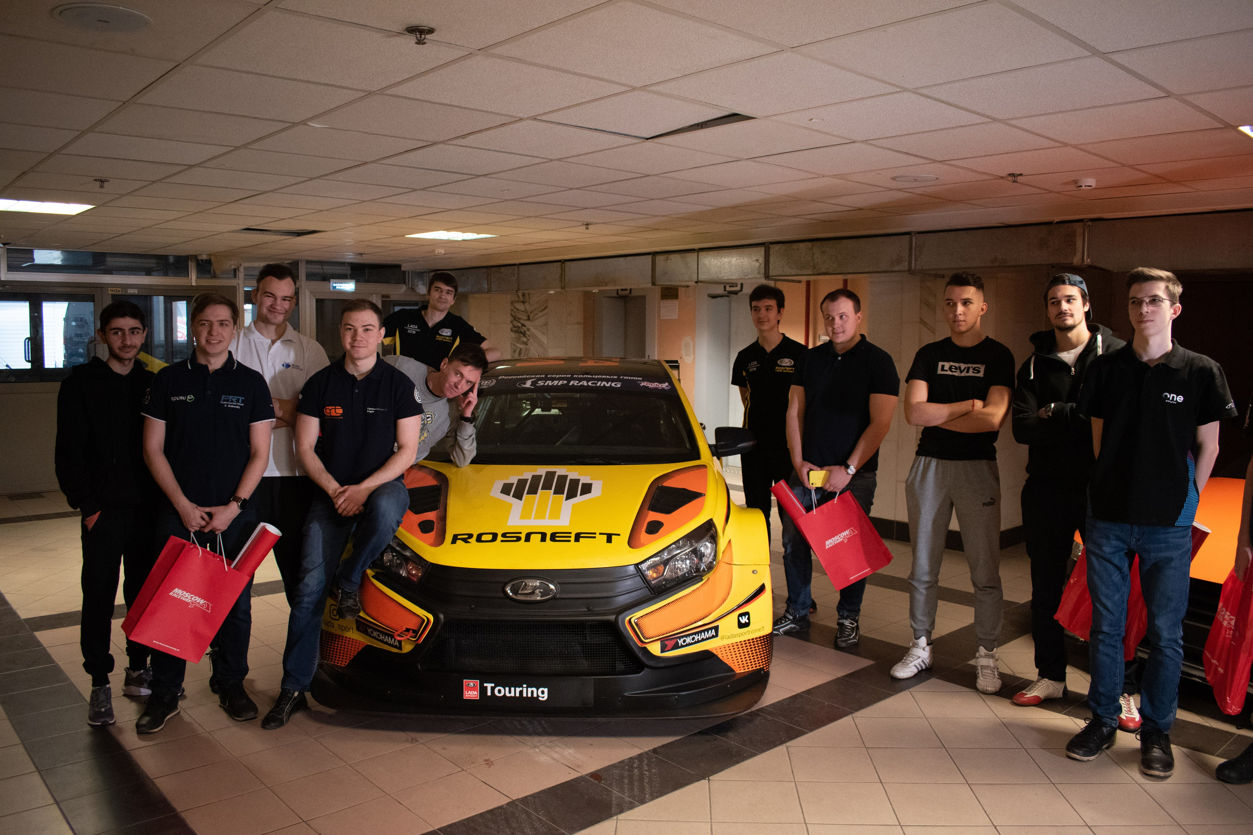 RaceRoom — Командный турнир среди ВУЗов города Москвы | 22.02.20. Репортажный фотограф Сыбер Мартти