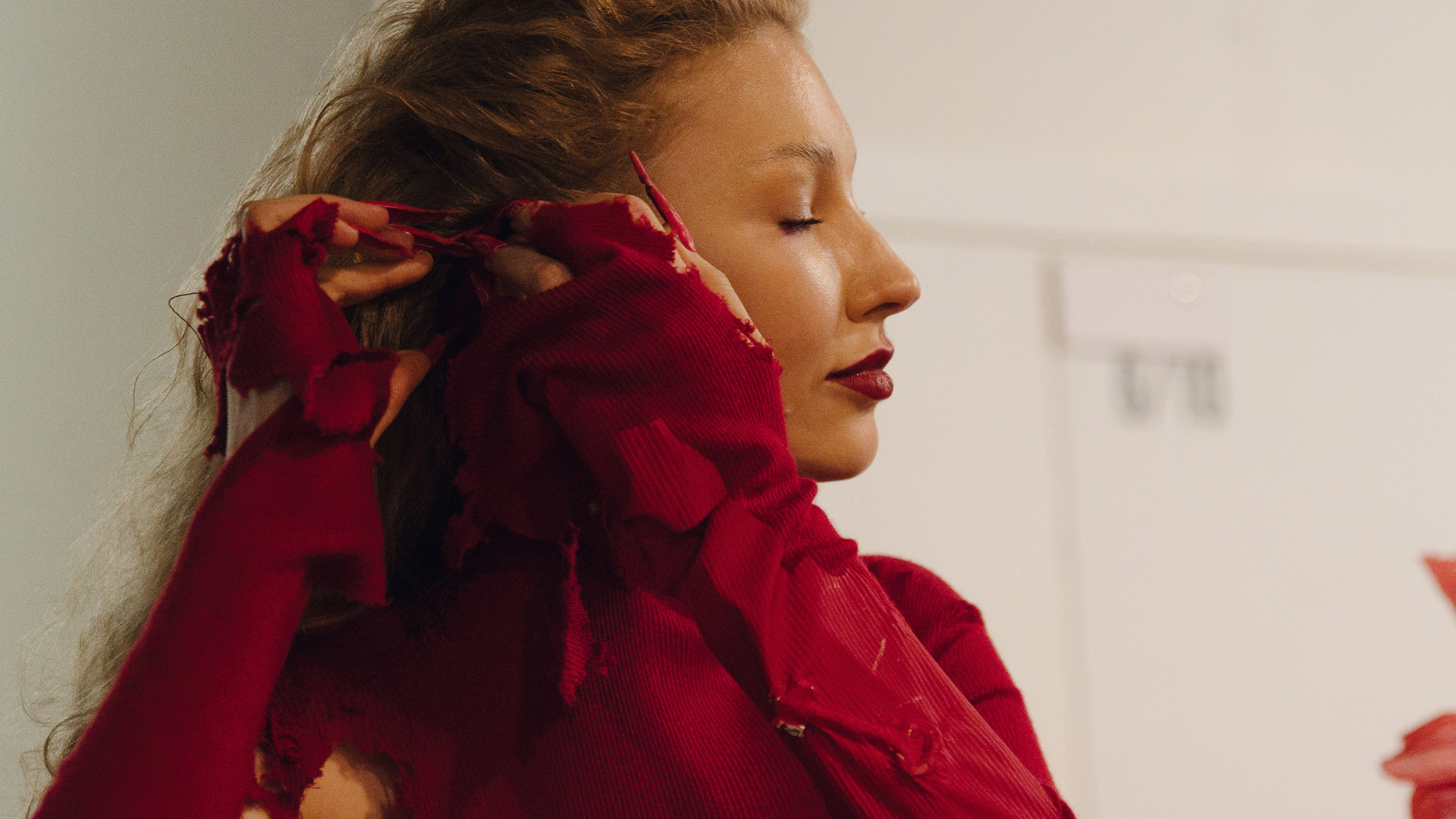 Бекстейдж показа «Новые Имена» собака.ru|ДЛТ. Портретный и репортажный фотограф в Санкт-Петербурге