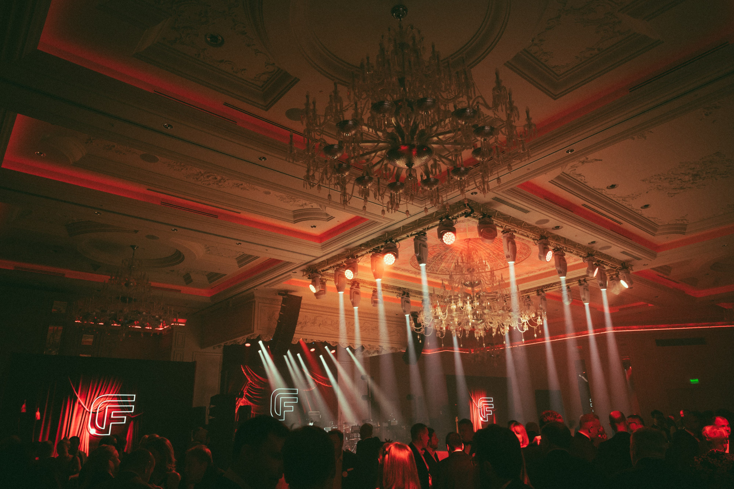 HAPPY BIRTHDAY, CLUBFIRST!. ФОТОГРАФ ВАШИХ ЛУЧШИХ СОБЫТИЙ